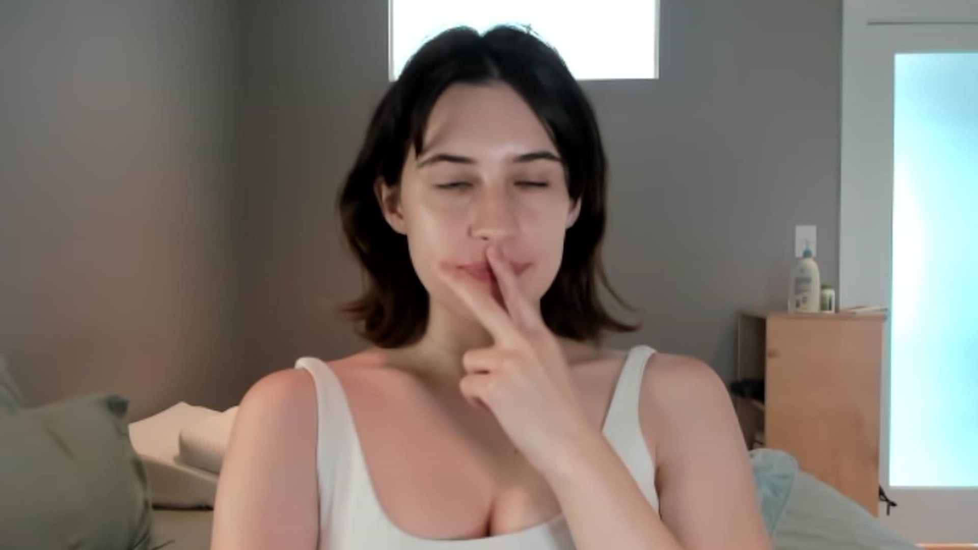 Gallery image thumbnail from SAGEBUNNY123's myfreecams stream on, 07/28/2023, 18:43 image 4 of 20