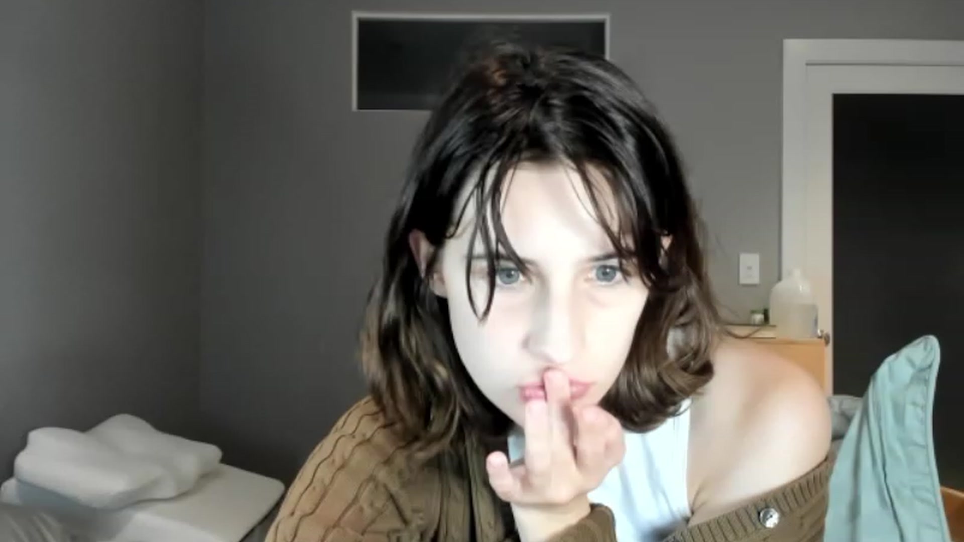 Gallery image thumbnail from SAGEBUNNY123's myfreecams stream on, 08/05/2023, 24:43 image 19 of 20