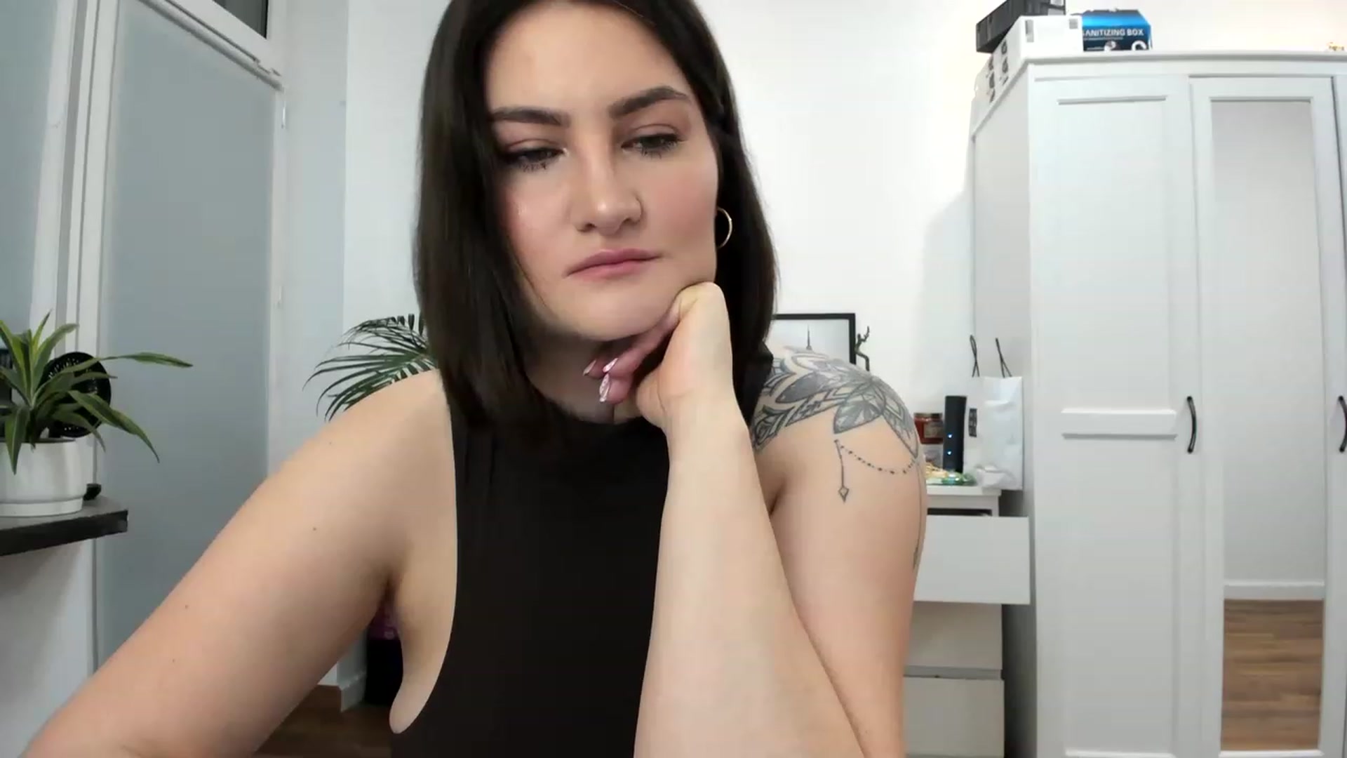 Gallery image thumbnail from SAINT_M's myfreecams stream on, 02/01/2023, 23:54 image 2 of 20