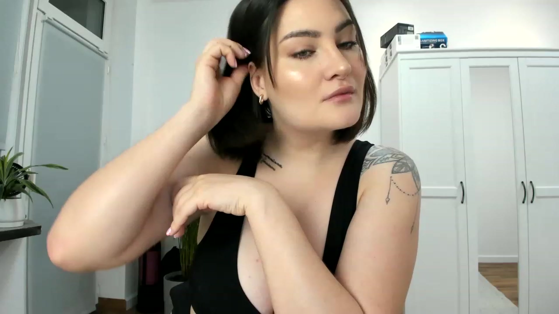 Gallery image thumbnail from SAINT_M's myfreecams stream on, 02/02/2023, 22:50 image 2 of 20