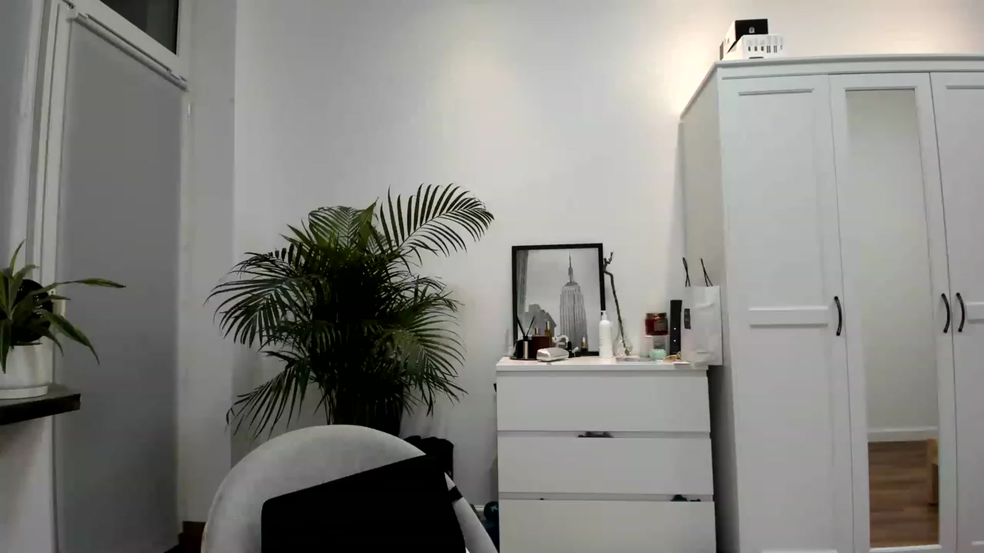 Gallery image thumbnail from SAINT_M's myfreecams stream on, 02/10/2023, 01:56 image 10 of 20