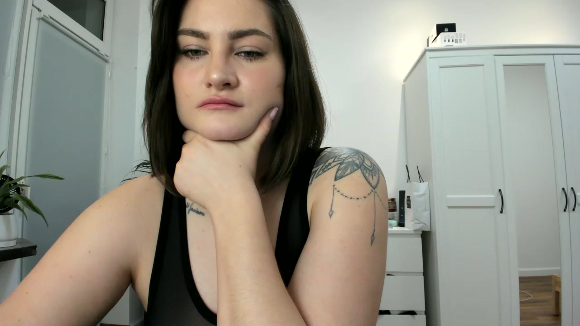 Gallery image thumbnail from SAINT_M's myfreecams stream on, 02/10/2023, 23:11 image 14 of 20