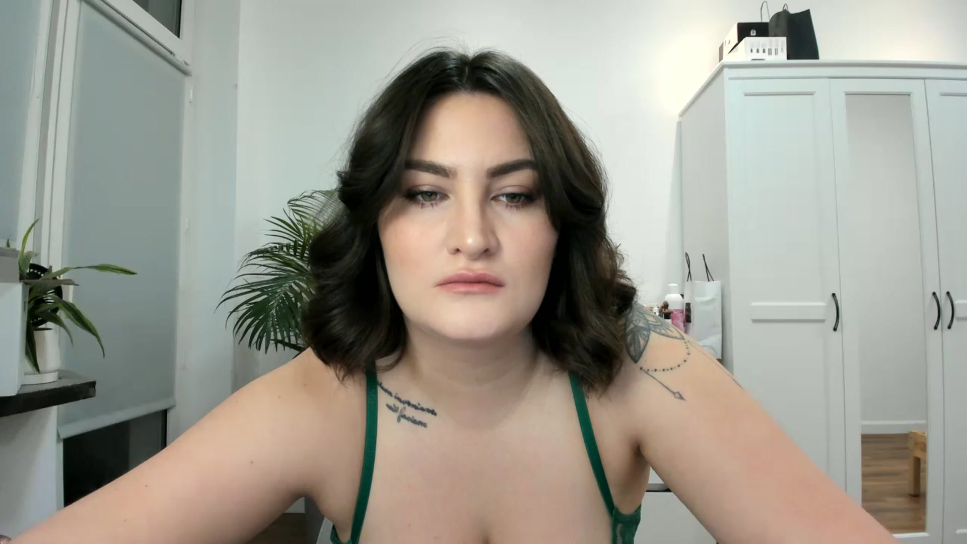 Gallery image thumbnail from SAINT_M's myfreecams stream on, 02/17/2023, 22:44 image 6 of 20