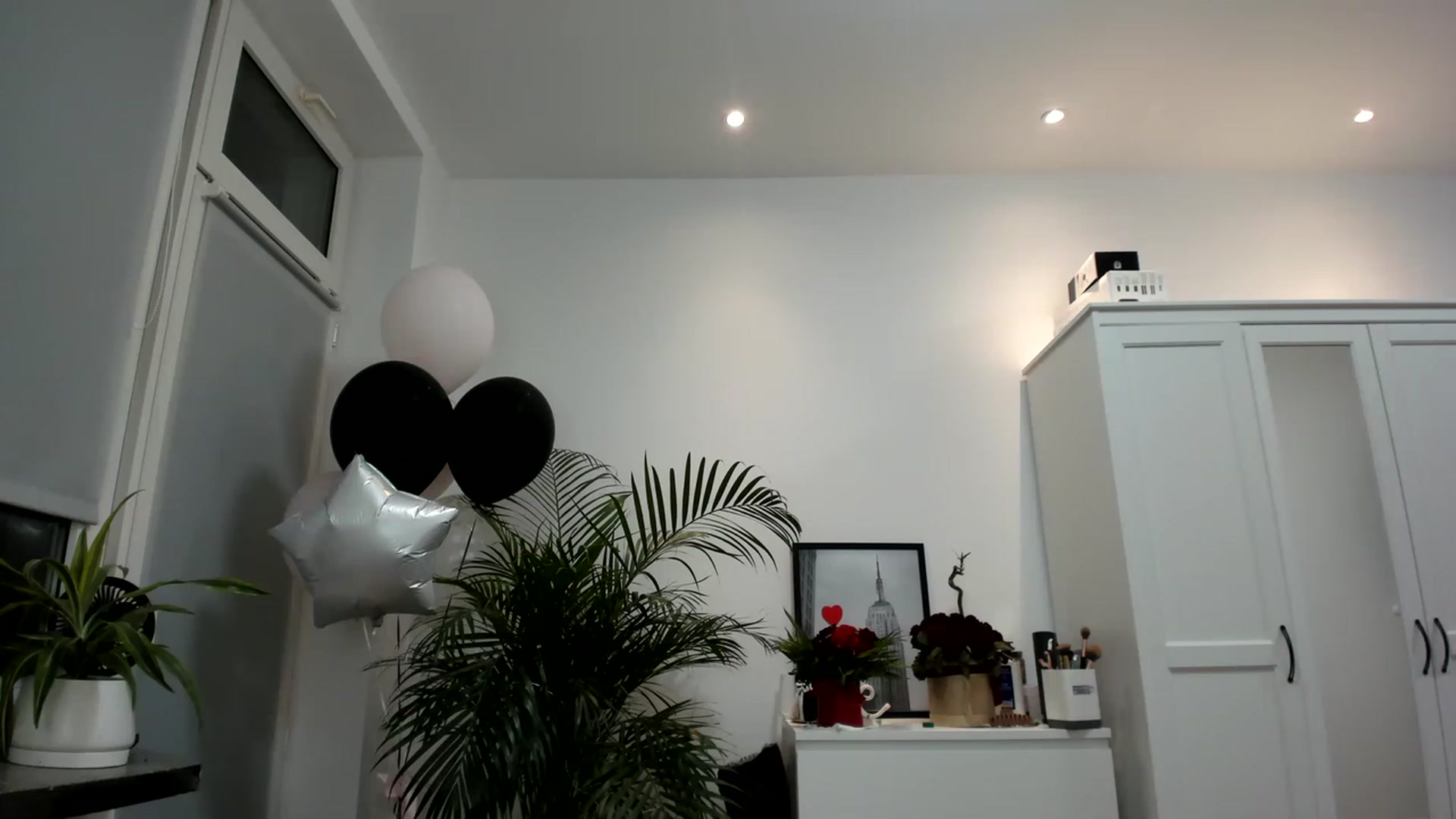 Gallery image thumbnail from SAINT_M's myfreecams stream on, 03/03/2023, 23:35 image 17 of 20