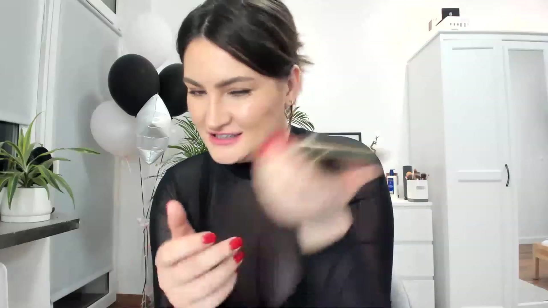 Gallery image thumbnail from SAINT_M's myfreecams stream on, 03/05/2023, 01:52 image 2 of 20