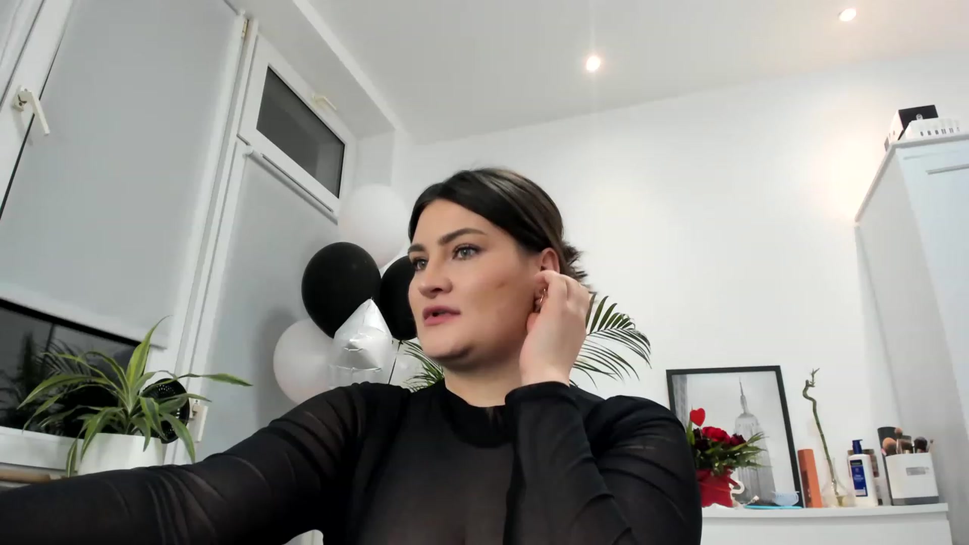 Gallery image thumbnail from SAINT_M's myfreecams stream on, 03/05/2023, 01:52 image 12 of 20