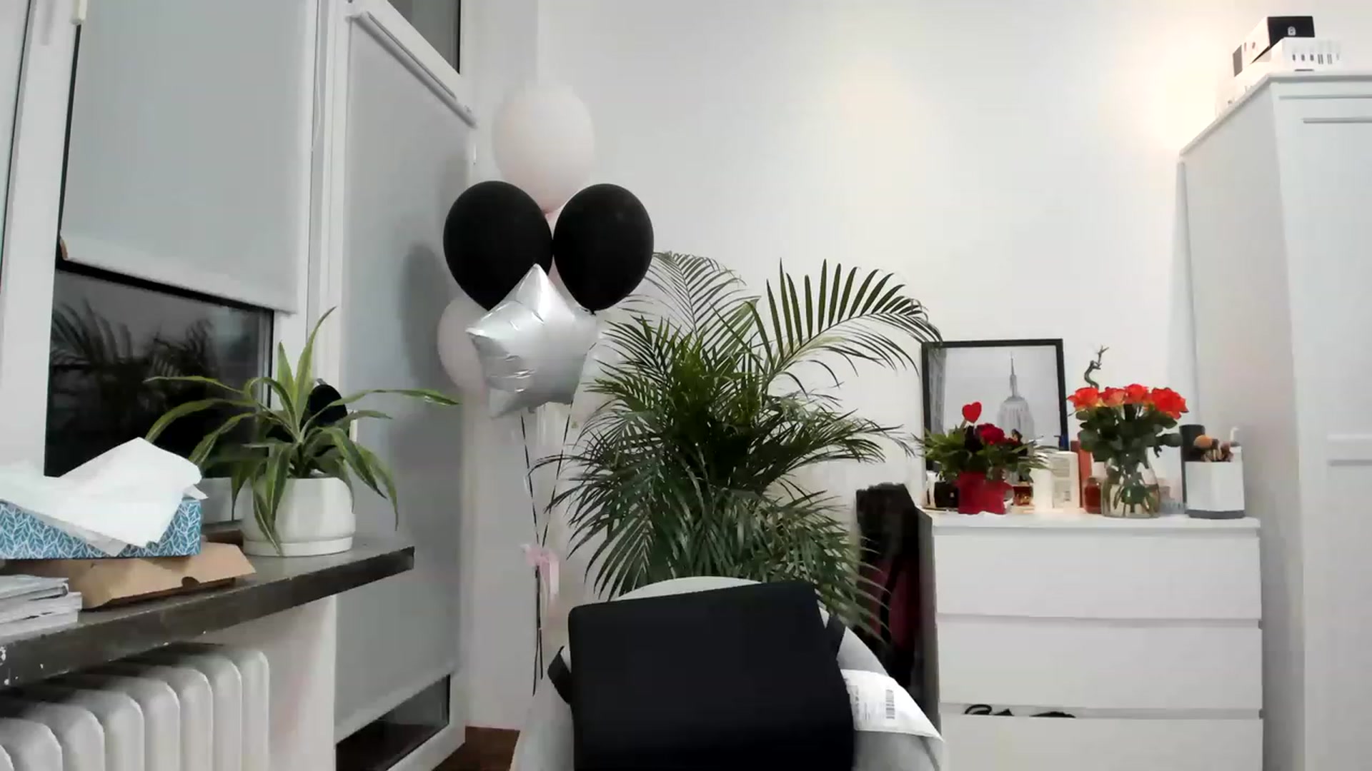 Gallery image thumbnail from SAINT_M's myfreecams stream on, 03/08/2023, 24:04 image 15 of 20