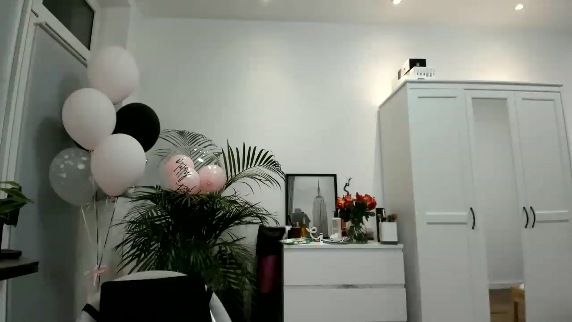 Gallery image thumbnail from SAINT_M's myfreecams stream on, 03/11/2023, 01:16 image 15 of 20