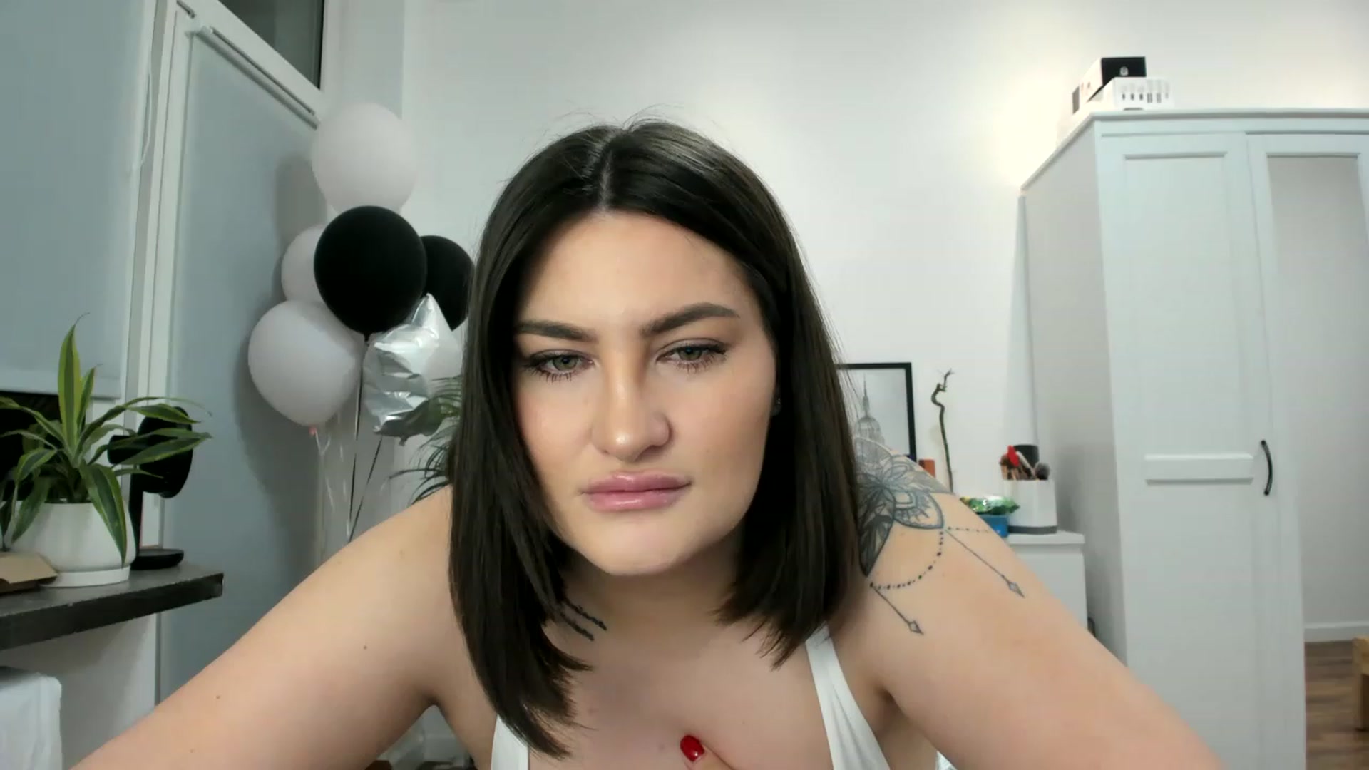 Gallery image thumbnail from SAINT_M's myfreecams stream on, 03/17/2023, 24:20 image 12 of 20