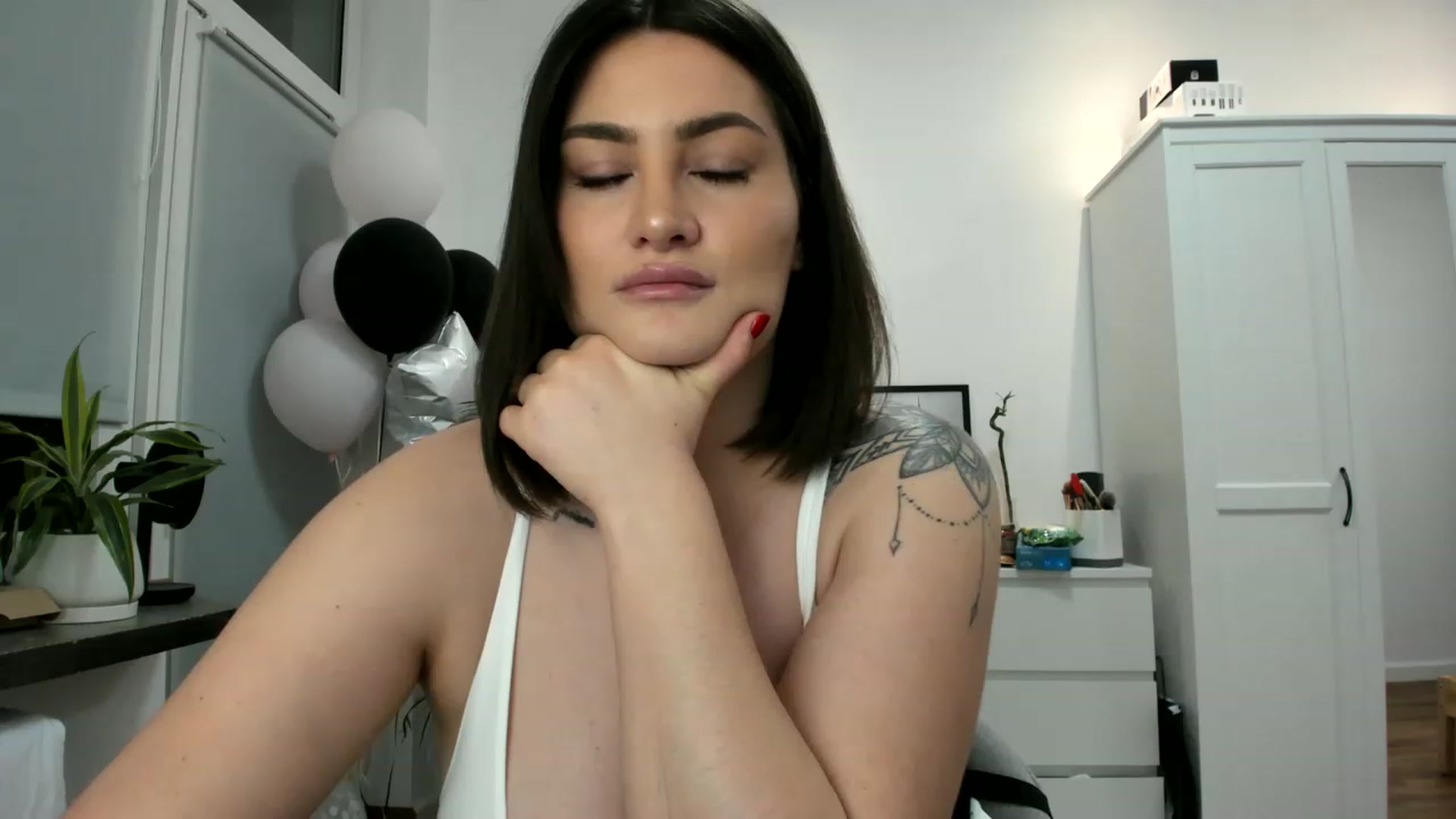 Gallery image thumbnail from SAINT_M's myfreecams stream on, 03/17/2023, 24:20 image 11 of 20