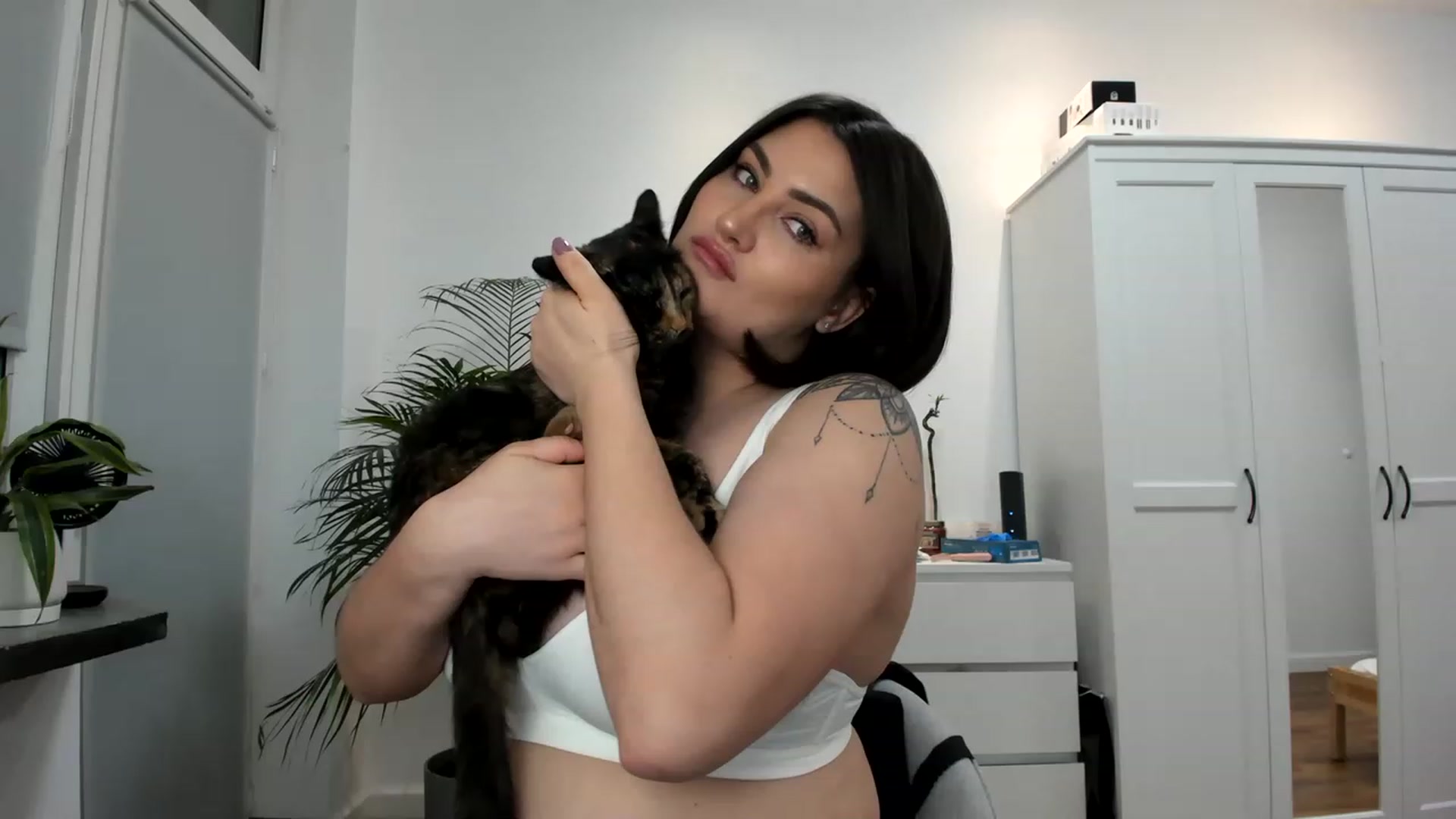 Gallery image thumbnail from SAINT_M's myfreecams stream on, 03/23/2023, 01:47 image 3 of 20