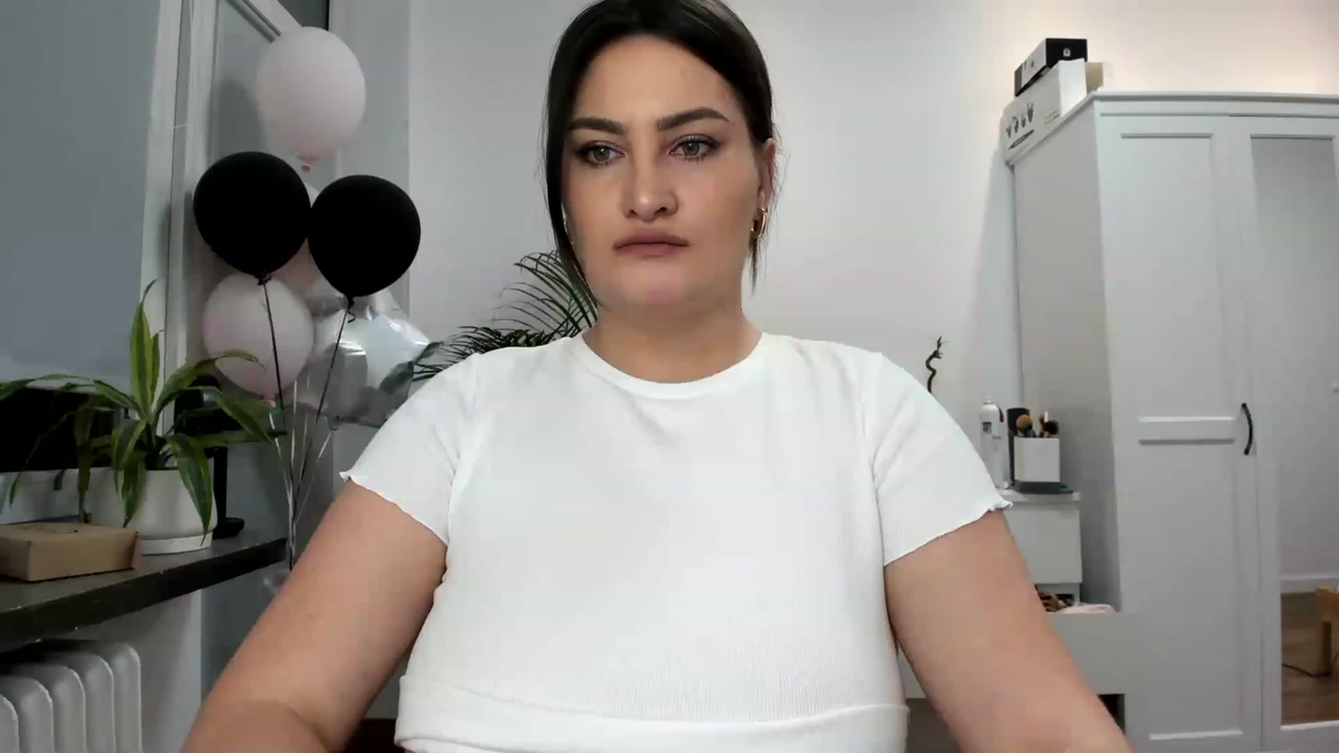Gallery image thumbnail from SAINT_M's myfreecams stream on, 04/02/2023, 23:51 image 20 of 20