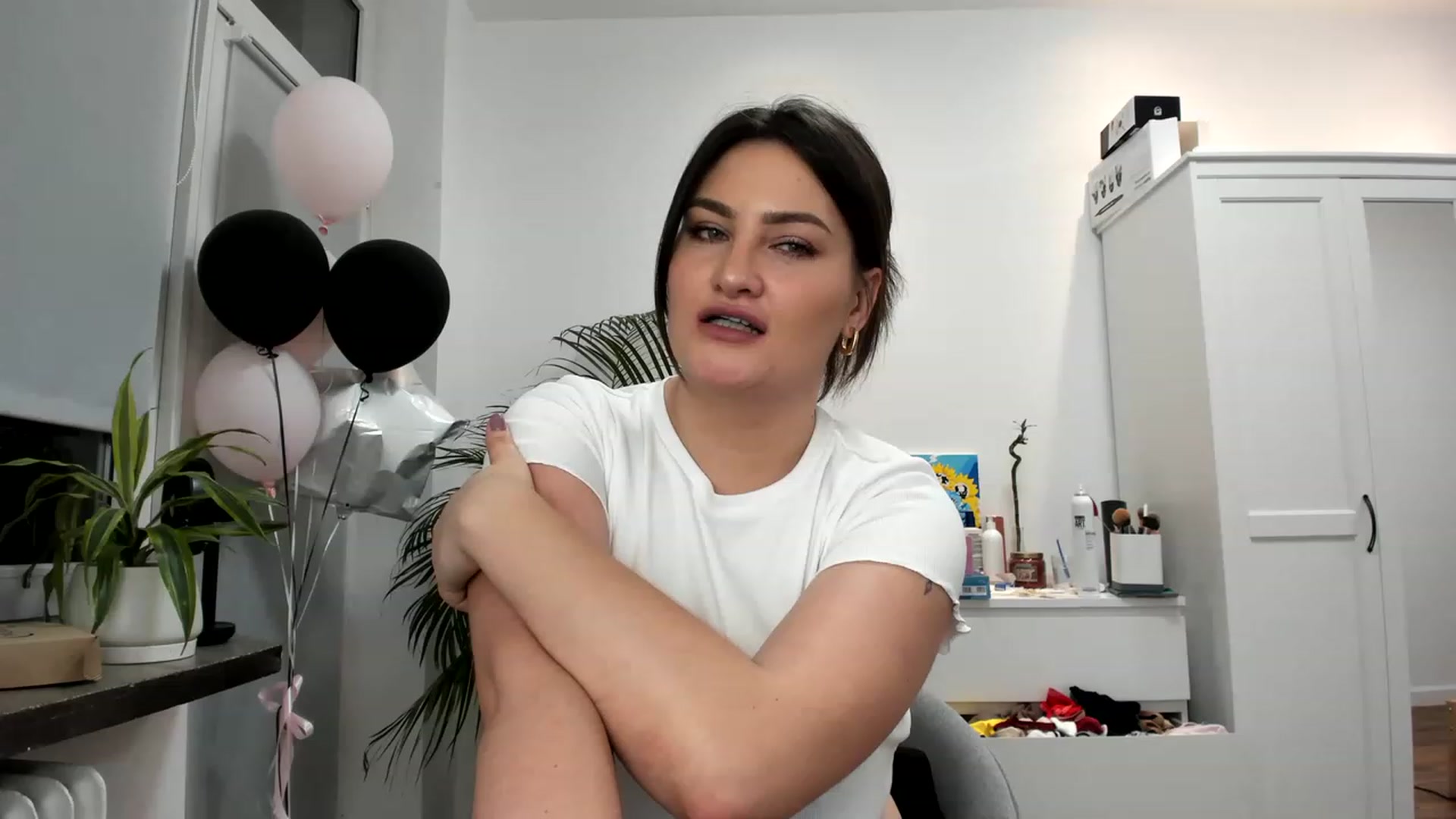 Gallery image thumbnail from SAINT_M's myfreecams stream on, 04/03/2023, 24:50 image 1 of 20
