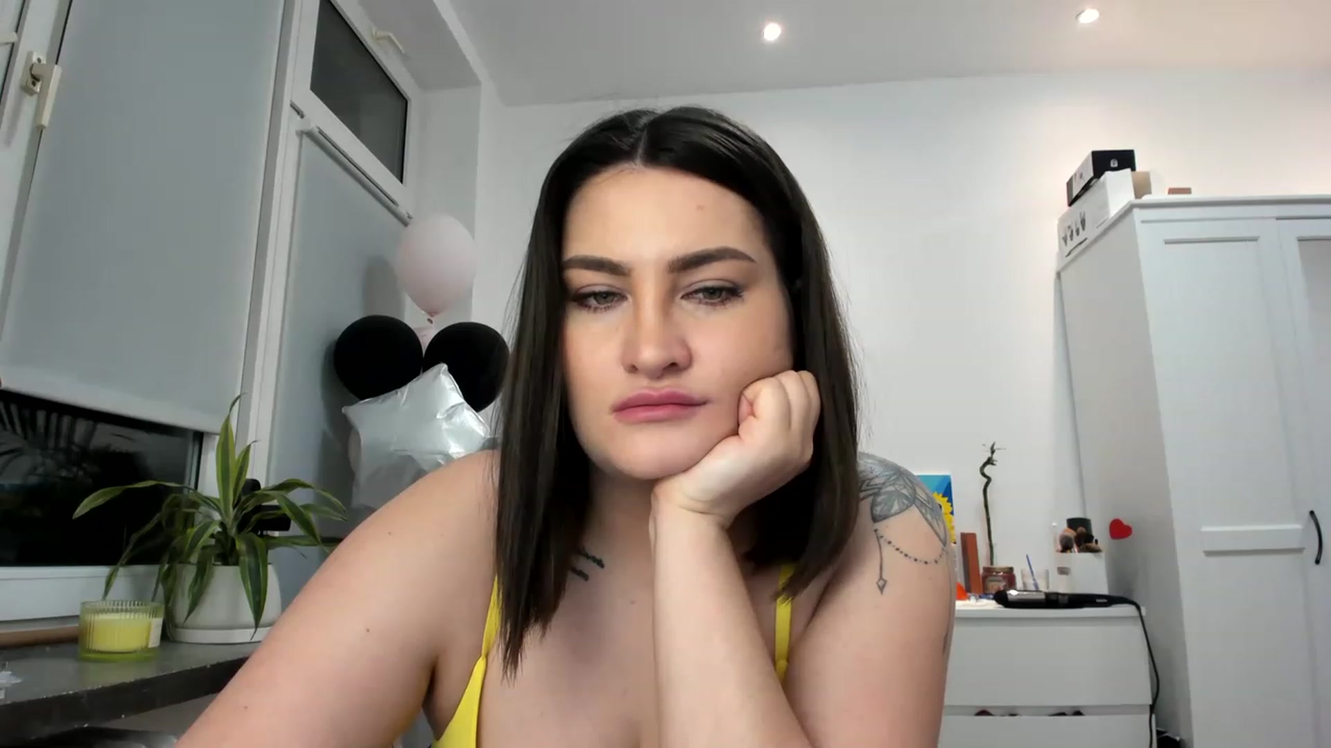 Gallery image thumbnail from SAINT_M's myfreecams stream on, 04/03/2023, 22:47 image 13 of 20