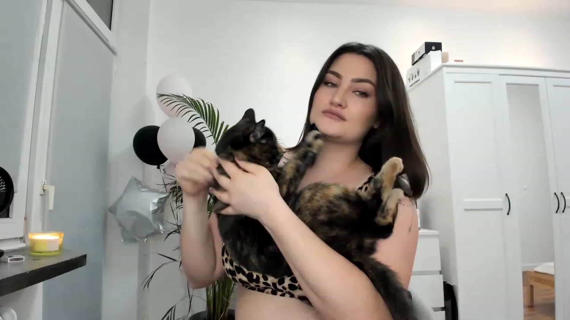 Gallery image thumbnail from SAINT_M's myfreecams stream on, 04/06/2023, 24:10 image 1 of 20