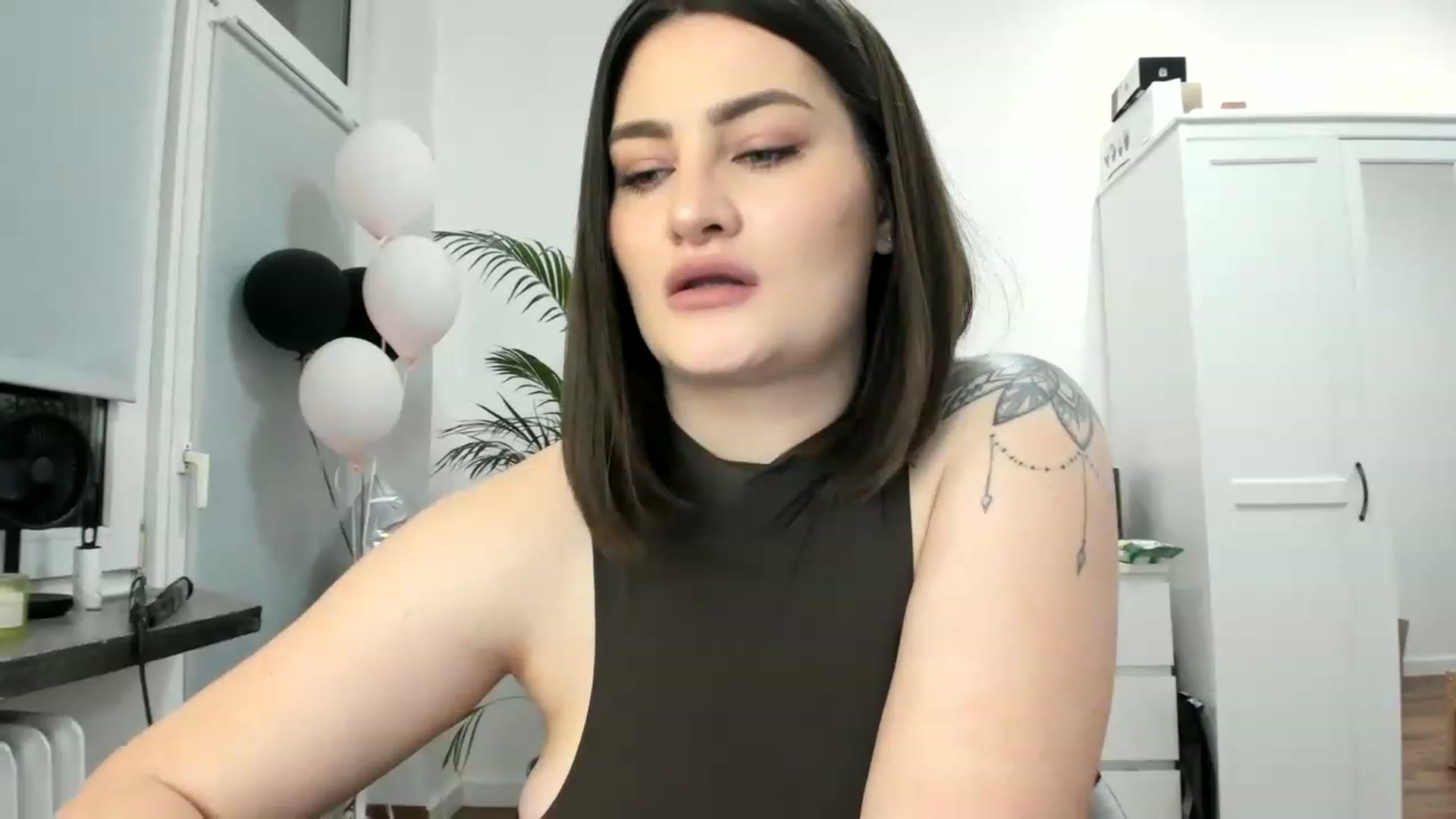 Gallery image thumbnail from SAINT_M's myfreecams stream on, 04/07/2023, 22:04 image 4 of 20