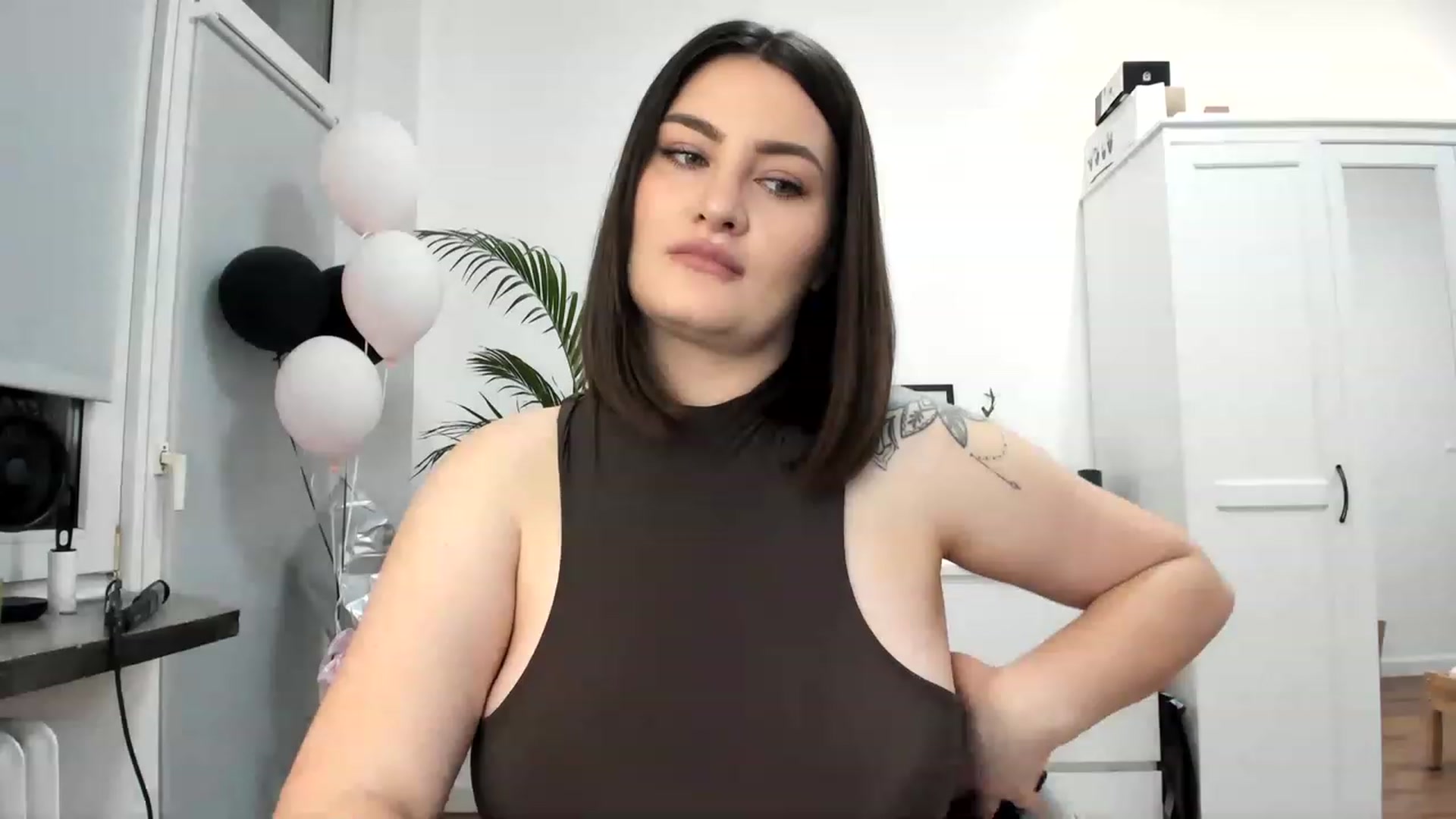 Gallery image thumbnail from SAINT_M's myfreecams stream on, 04/07/2023, 22:04 image 3 of 20