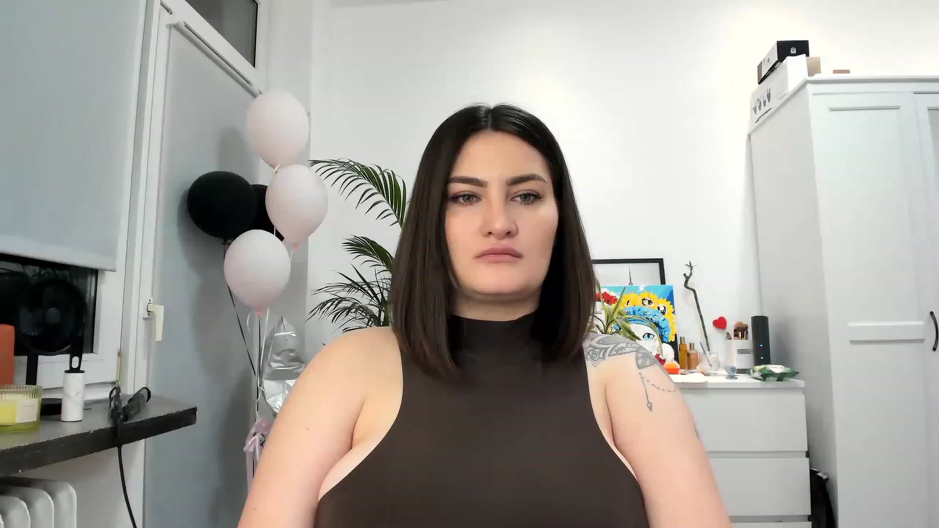 Gallery image thumbnail from SAINT_M's myfreecams stream on, 04/08/2023, 24:38 image 17 of 20