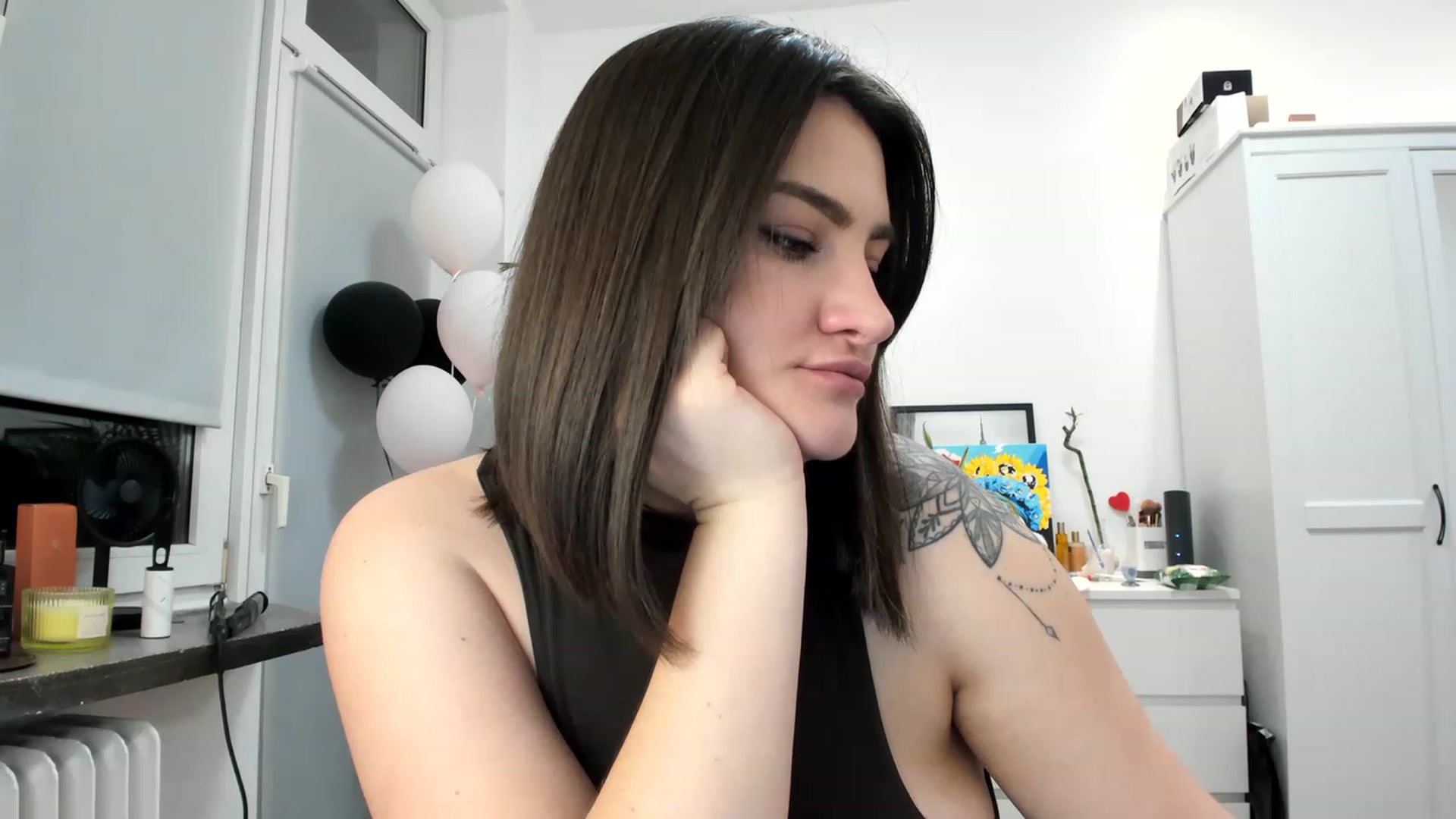 Gallery image thumbnail from SAINT_M's myfreecams stream on, 04/08/2023, 24:38 image 9 of 20