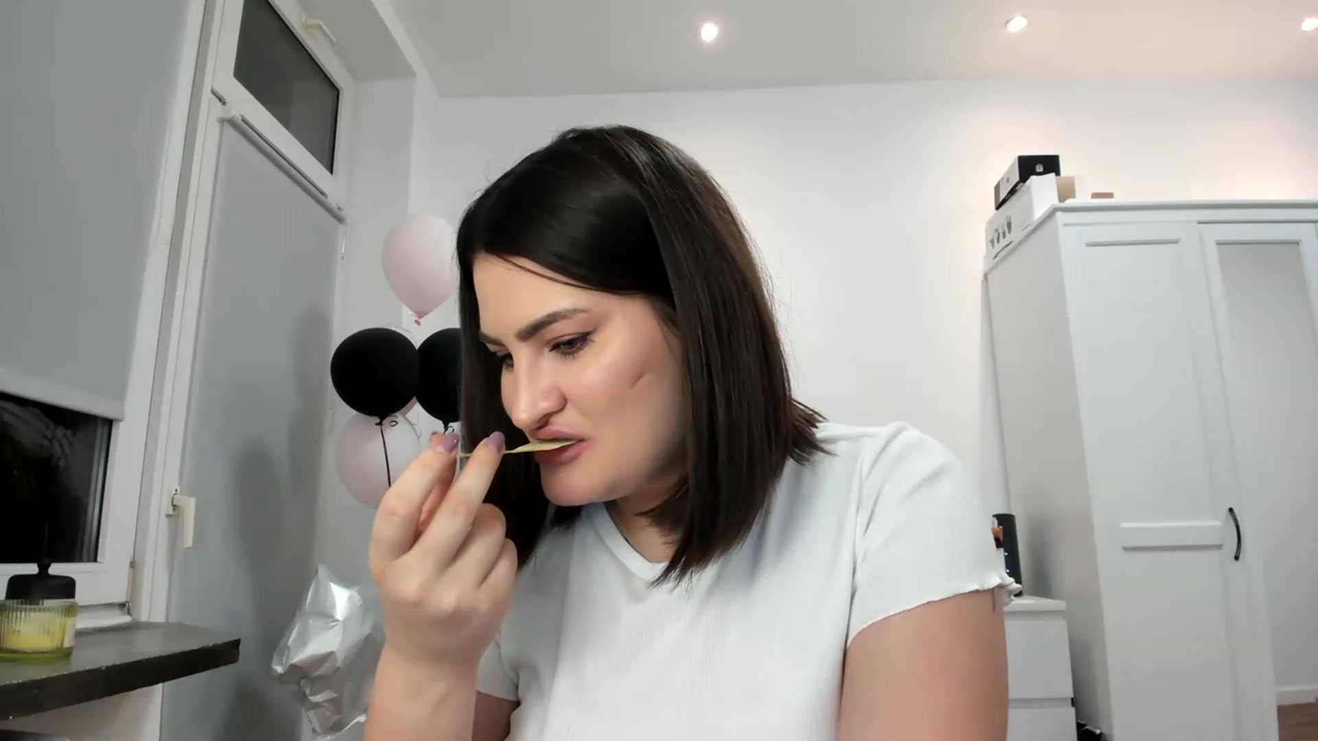 Gallery image thumbnail from SAINT_M's myfreecams stream on, 04/14/2023, 24:19 image 15 of 20