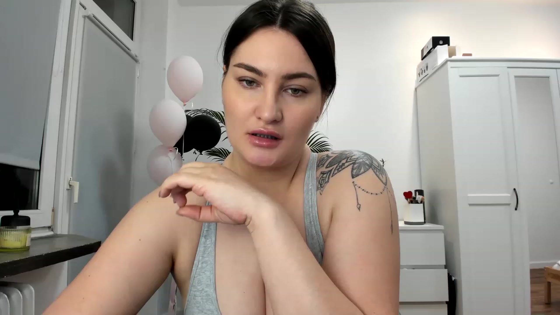 Gallery image thumbnail from SAINT_M's myfreecams stream on, 04/14/2023, 22:01 image 13 of 20
