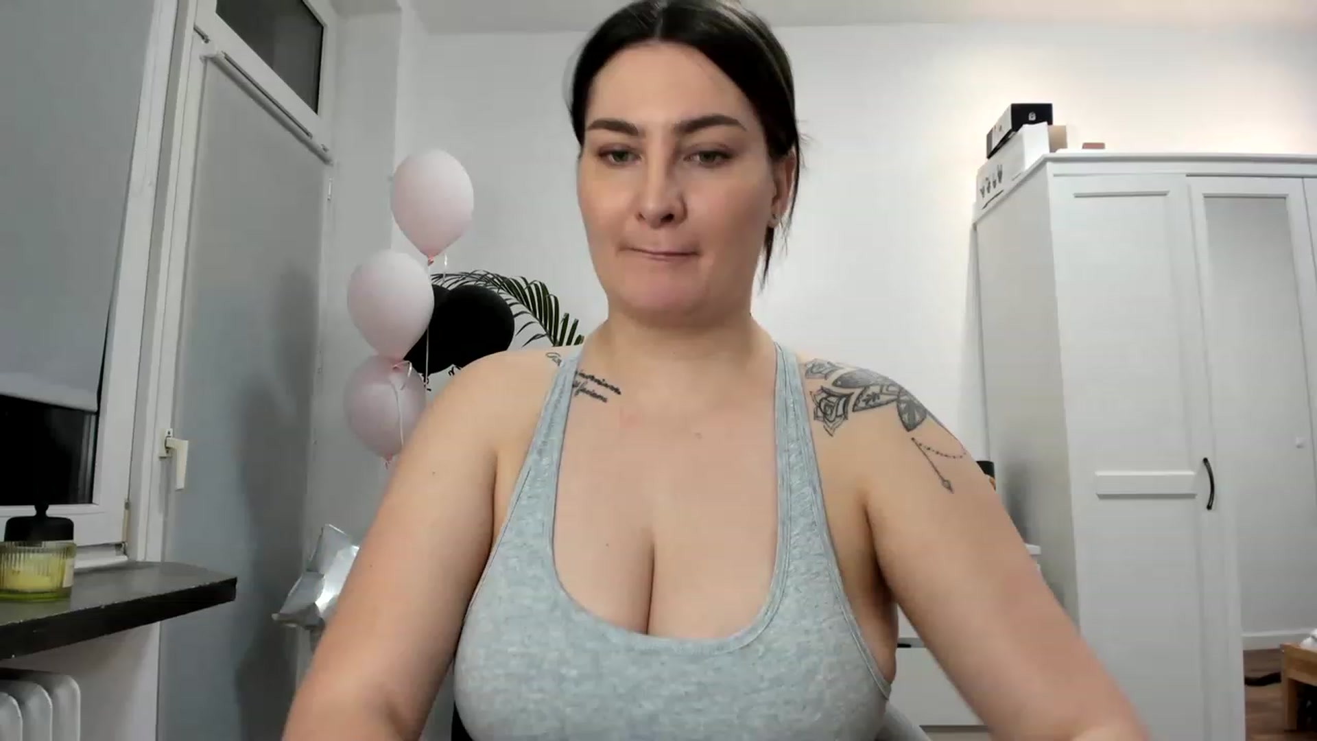 Gallery image thumbnail from SAINT_M's myfreecams stream on, 04/14/2023, 22:01 image 20 of 20