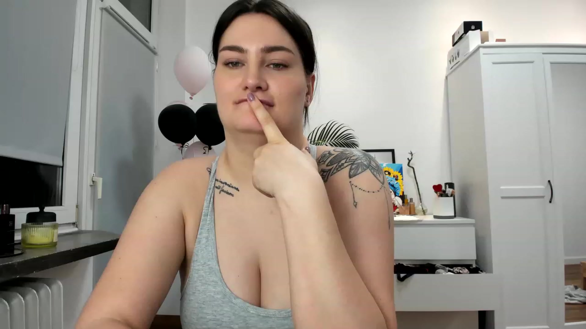 Gallery image thumbnail from SAINT_M's myfreecams stream on, 04/15/2023, 24:02 image 15 of 20
