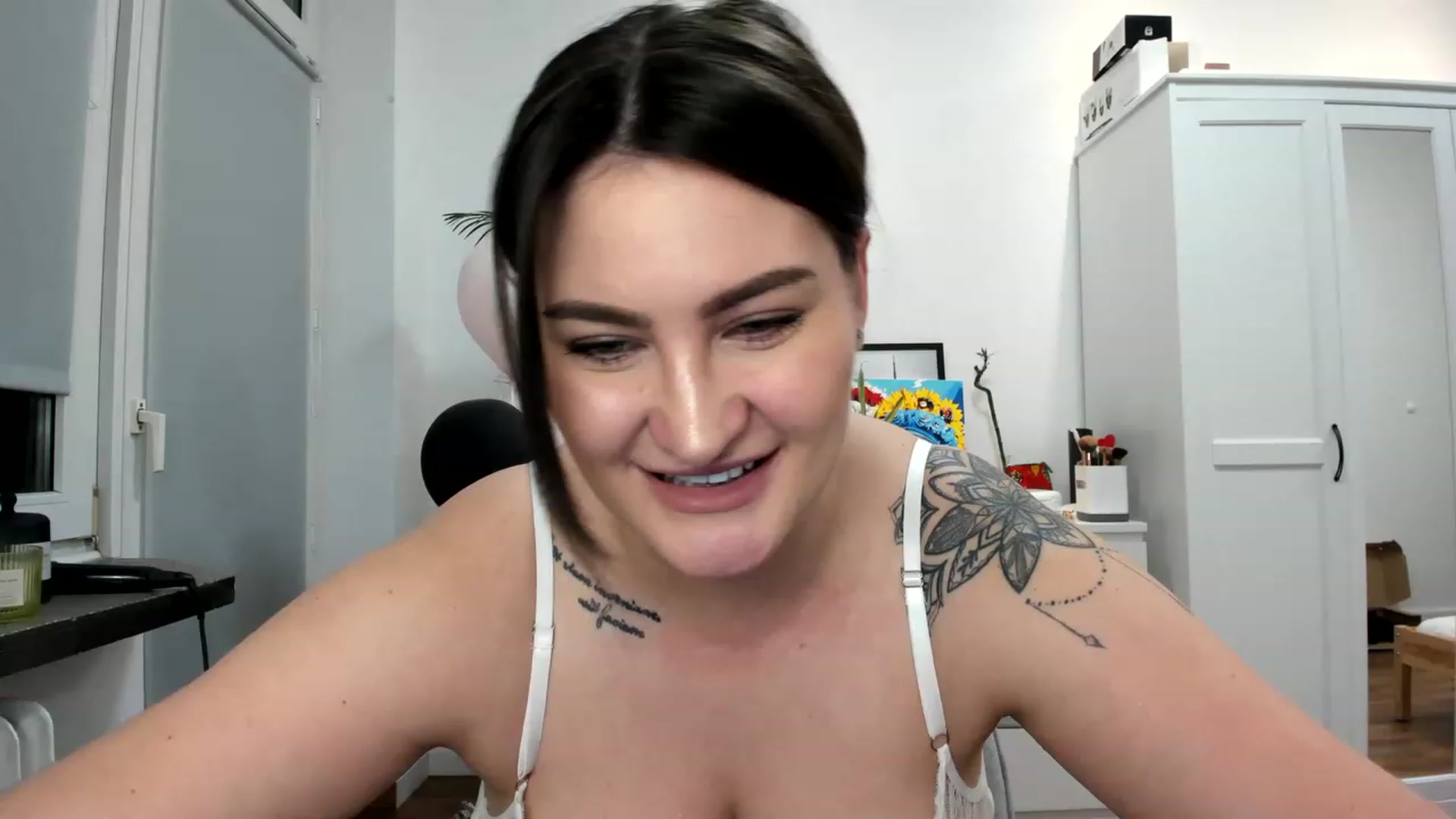 Gallery image thumbnail from SAINT_M's myfreecams stream on, 04/20/2023, 24:26 image 15 of 20
