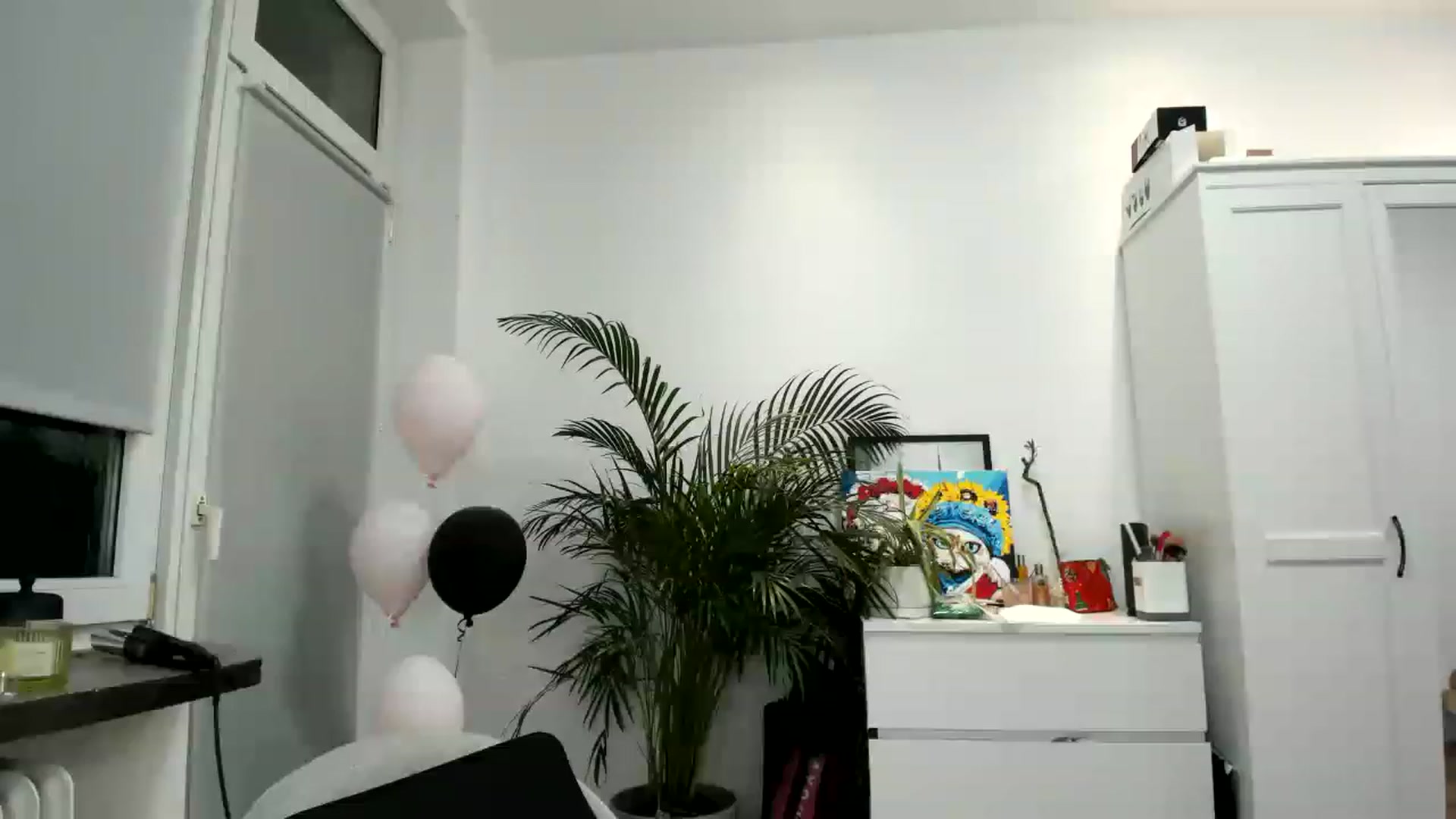 Gallery image thumbnail from SAINT_M's myfreecams stream on, 04/21/2023, 22:39 image 14 of 20