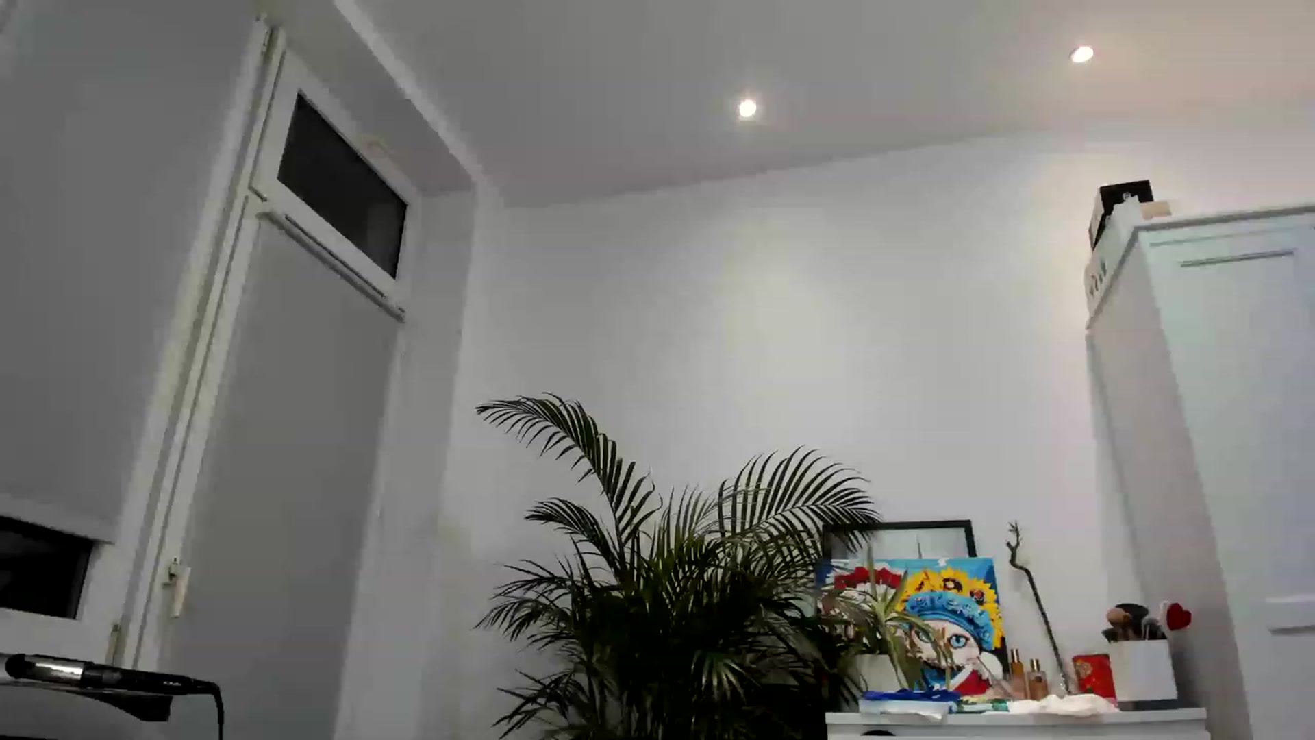 Gallery image thumbnail from SAINT_M's myfreecams stream on, 04/23/2023, 24:03 image 12 of 20