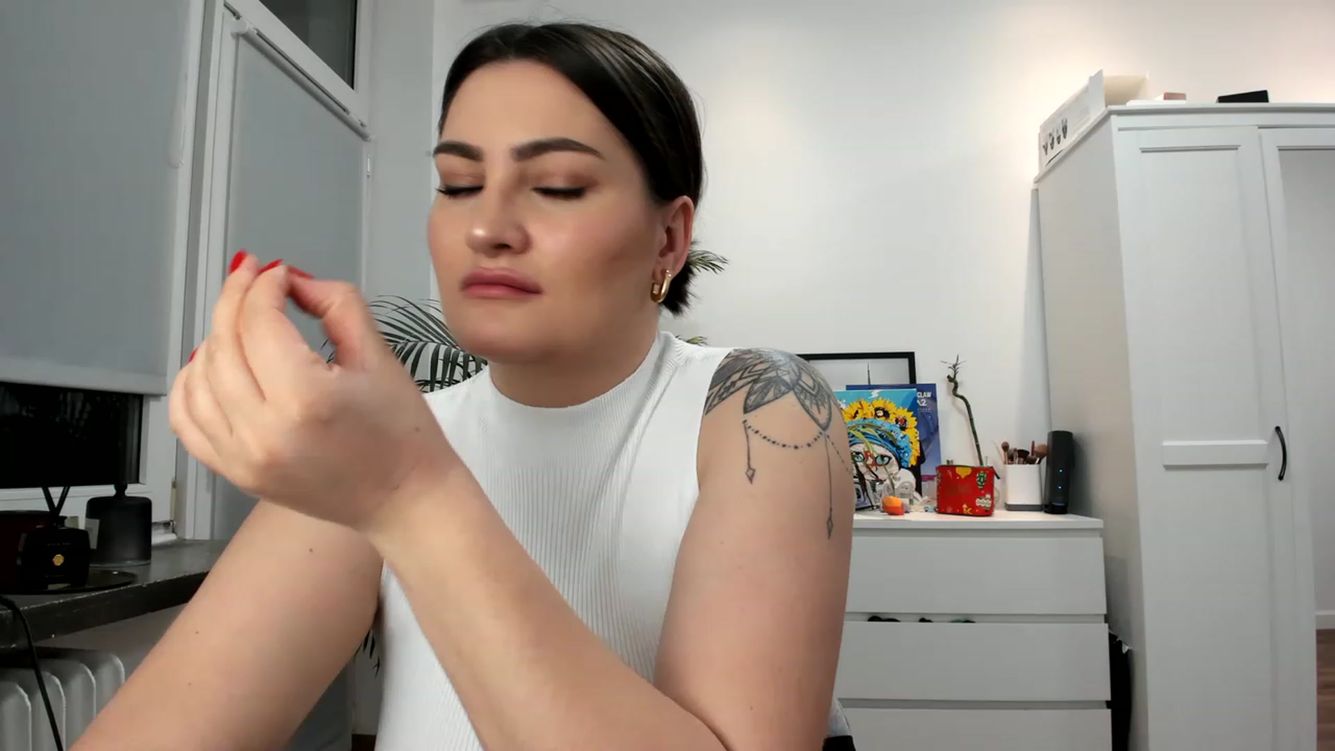 Gallery image thumbnail from SAINT_M's myfreecams stream on, 05/18/2023, 22:25 image 7 of 20