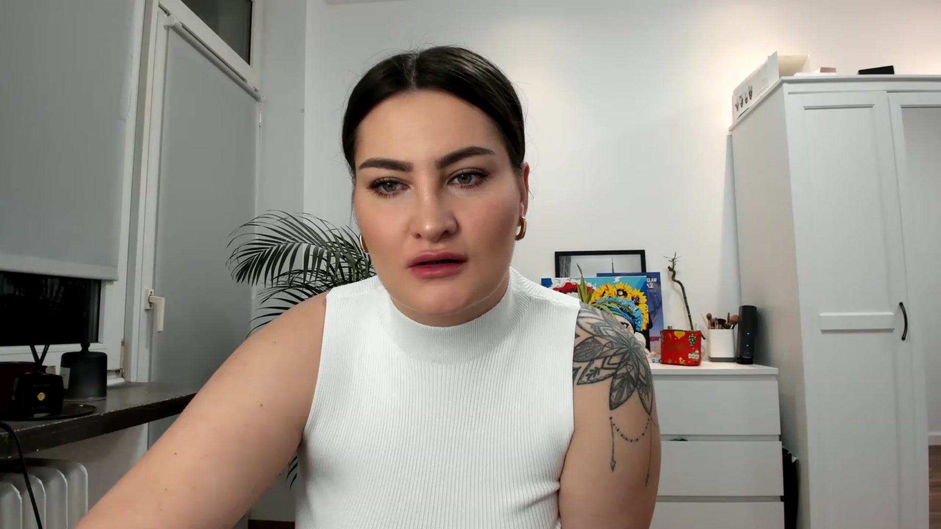 Gallery image thumbnail from SAINT_M's myfreecams stream on, 05/18/2023, 22:25 image 14 of 20