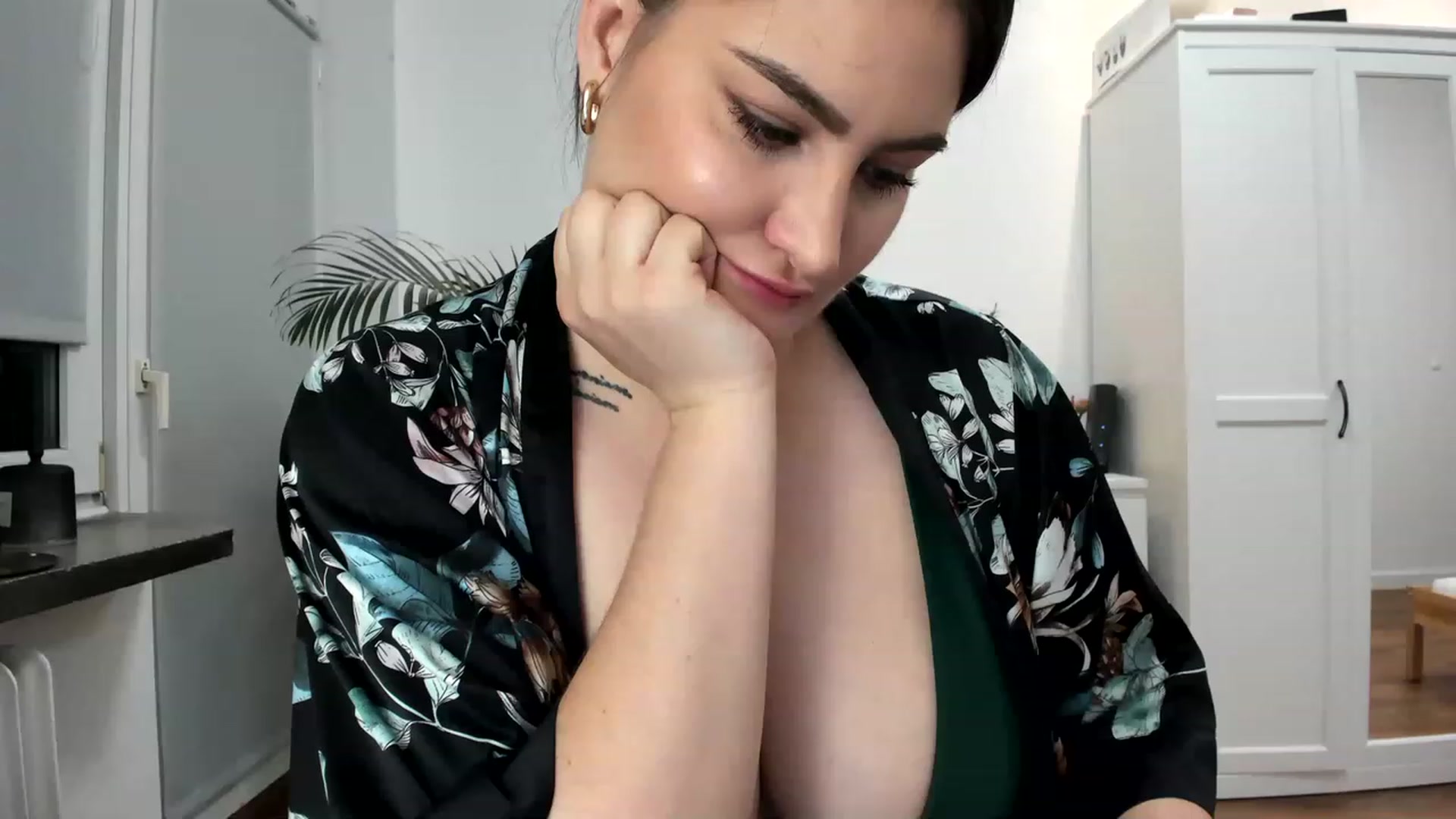 Gallery image thumbnail from SAINT_M's myfreecams stream on, 05/19/2023, 24:39 image 11 of 20