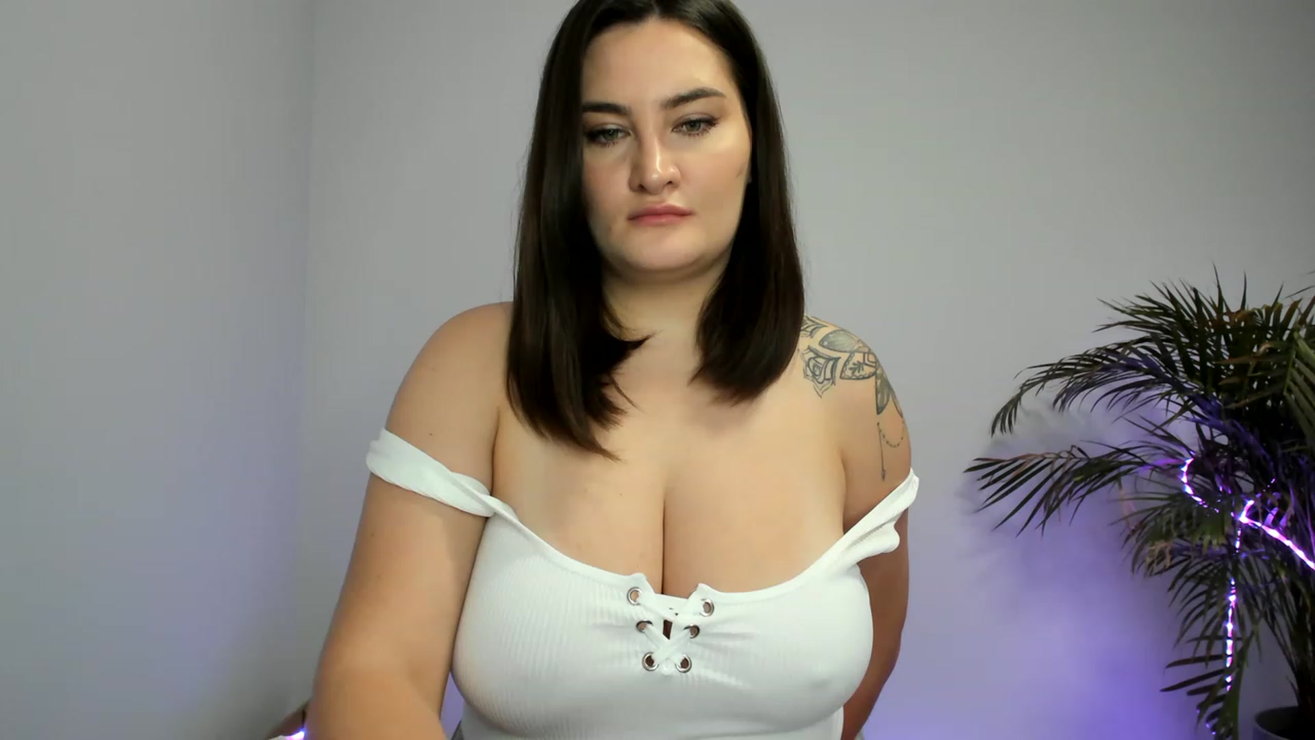 Gallery image thumbnail from SAINT_M's myfreecams stream on, 08/03/2023, 23:25 image 15 of 20