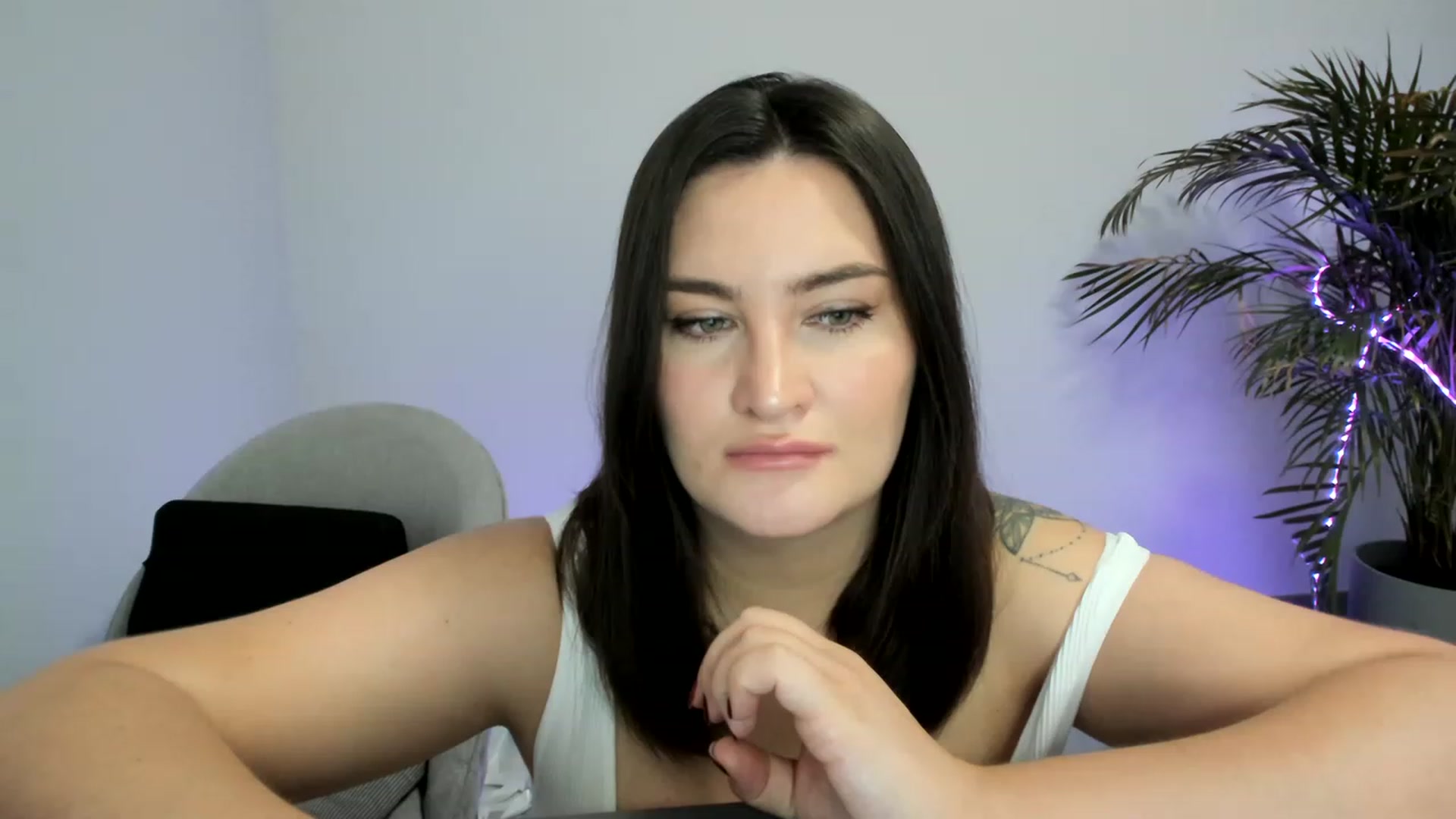 Gallery image thumbnail from SAINT_M's myfreecams stream on, 08/03/2023, 23:25 image 4 of 20