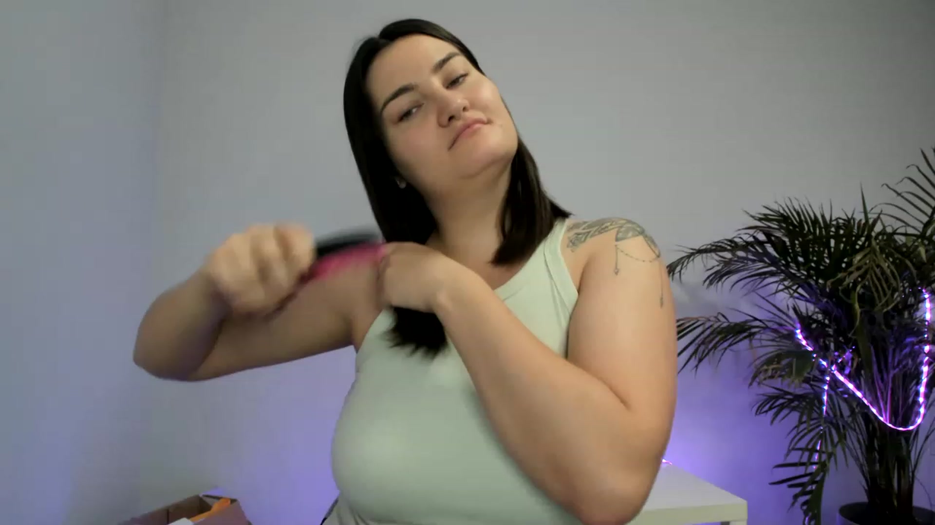 Gallery image thumbnail from SAINT_M's myfreecams stream on, 08/14/2023, 20:47 image 15 of 20