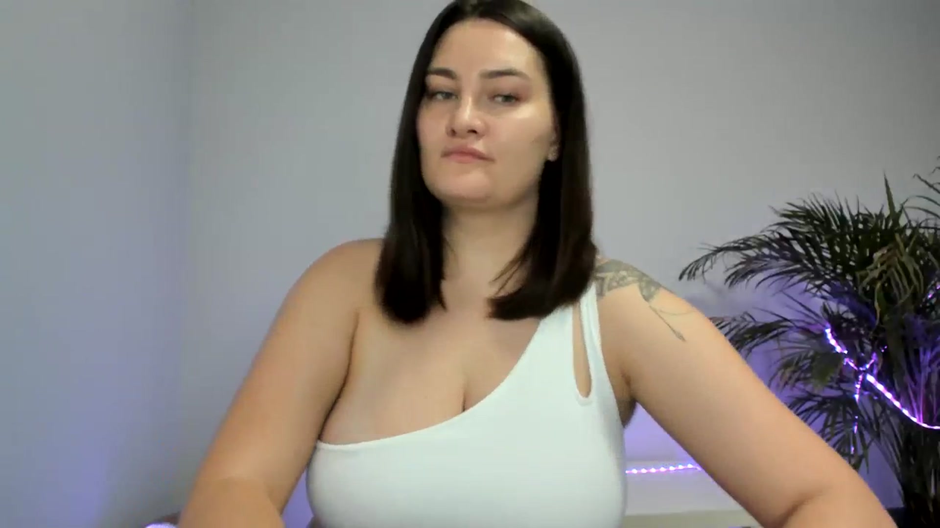 Gallery image thumbnail from SAINT_M's myfreecams stream on, 08/15/2023, 17:24 image 9 of 20