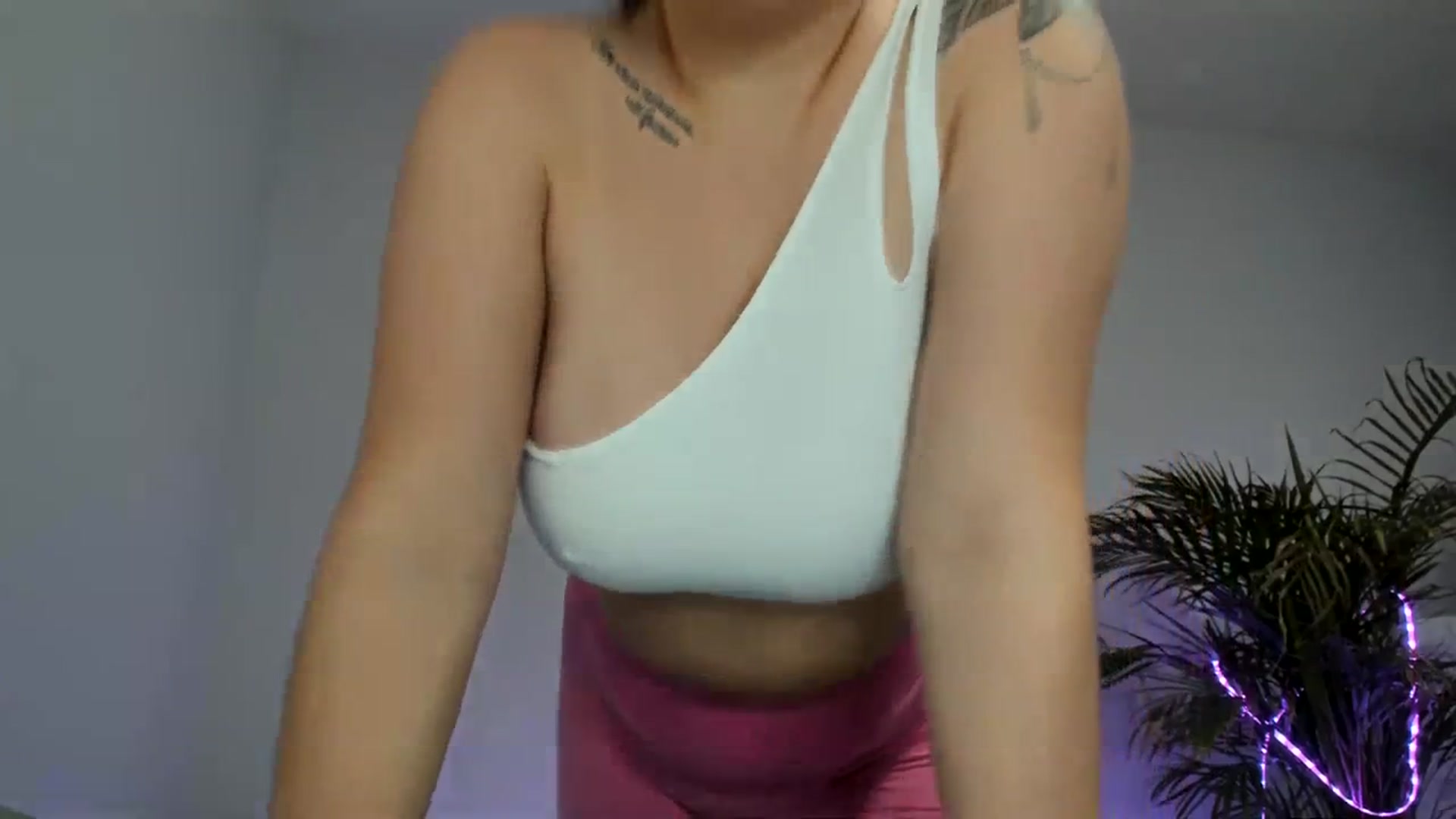 Gallery image thumbnail from SAINT_M's myfreecams stream on, 08/15/2023, 17:24 image 2 of 20