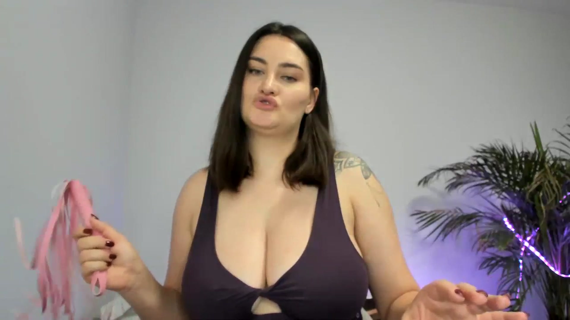 Gallery image thumbnail from SAINT_M's myfreecams stream on, 08/16/2023, 23:02 image 5 of 20