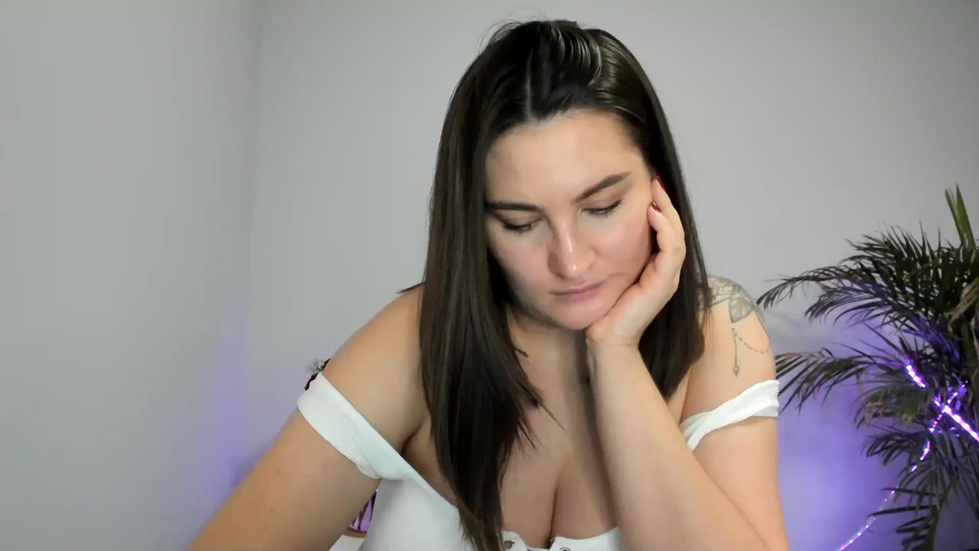 Gallery image thumbnail from SAINT_M's myfreecams stream on, 08/18/2023, 02:24 image 8 of 20
