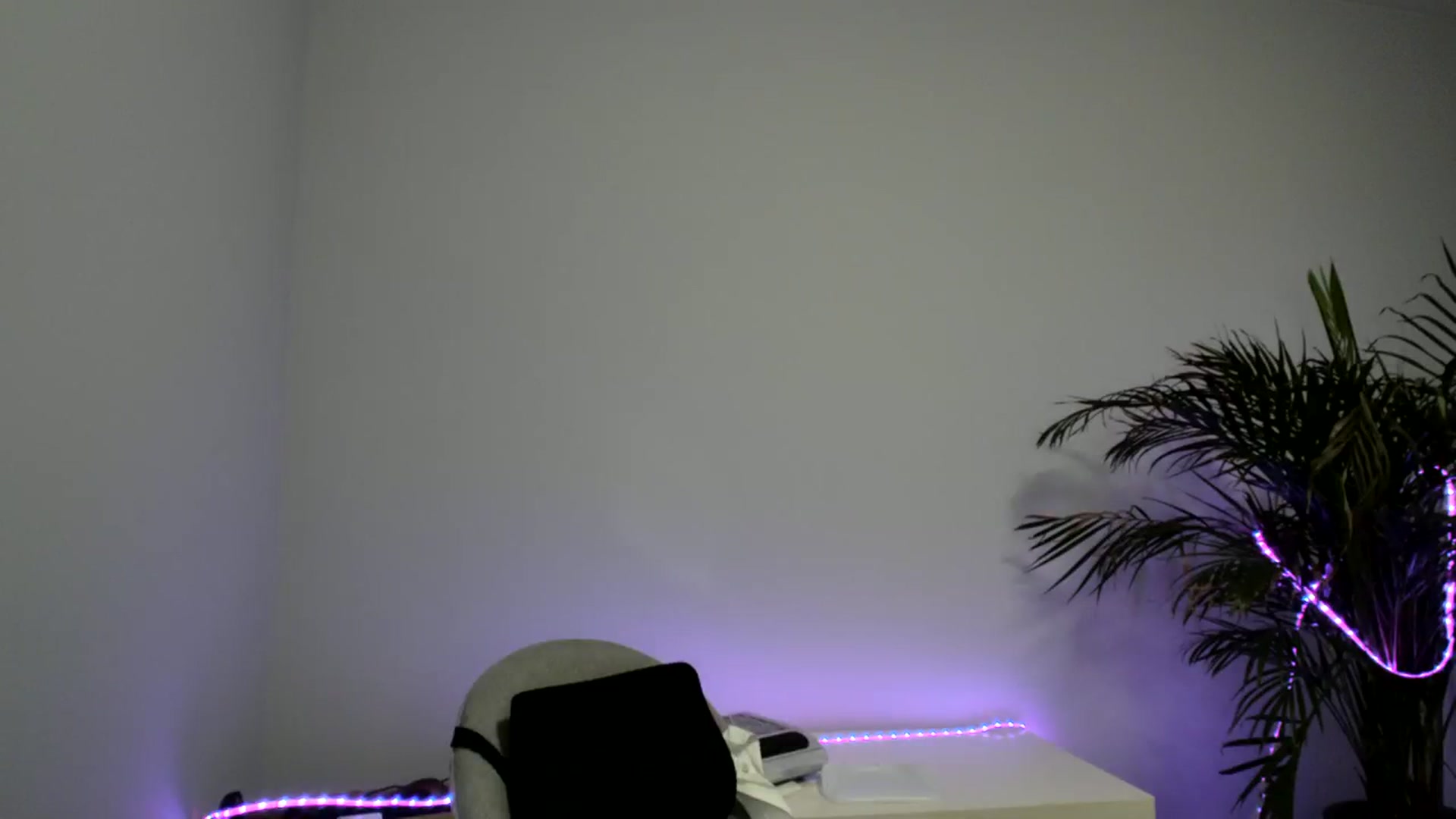 Gallery image thumbnail from SAINT_M's myfreecams stream on, 08/18/2023, 21:20 image 10 of 20