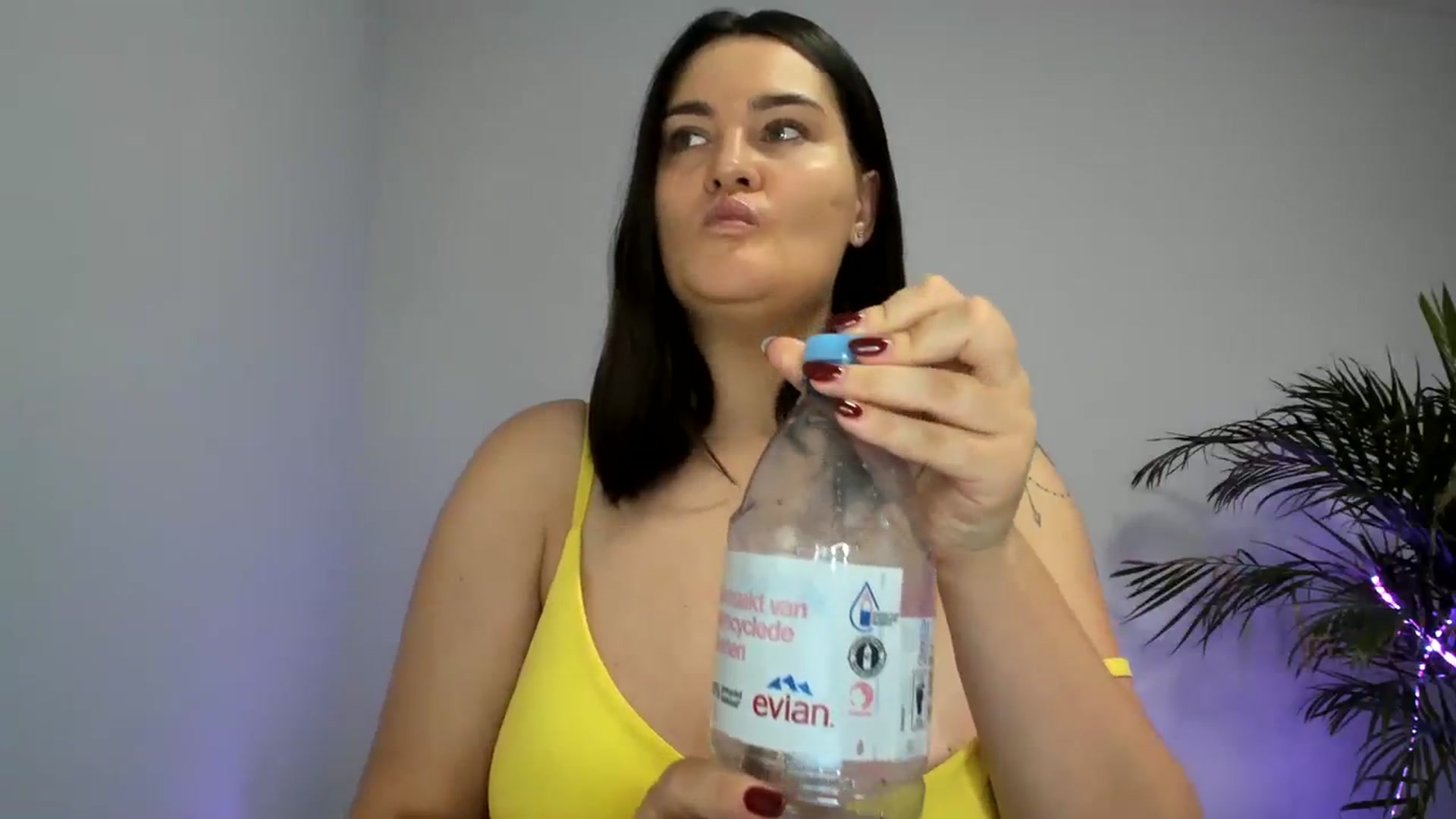 Gallery image thumbnail from SAINT_M's myfreecams stream on, 08/18/2023, 21:20 image 15 of 20
