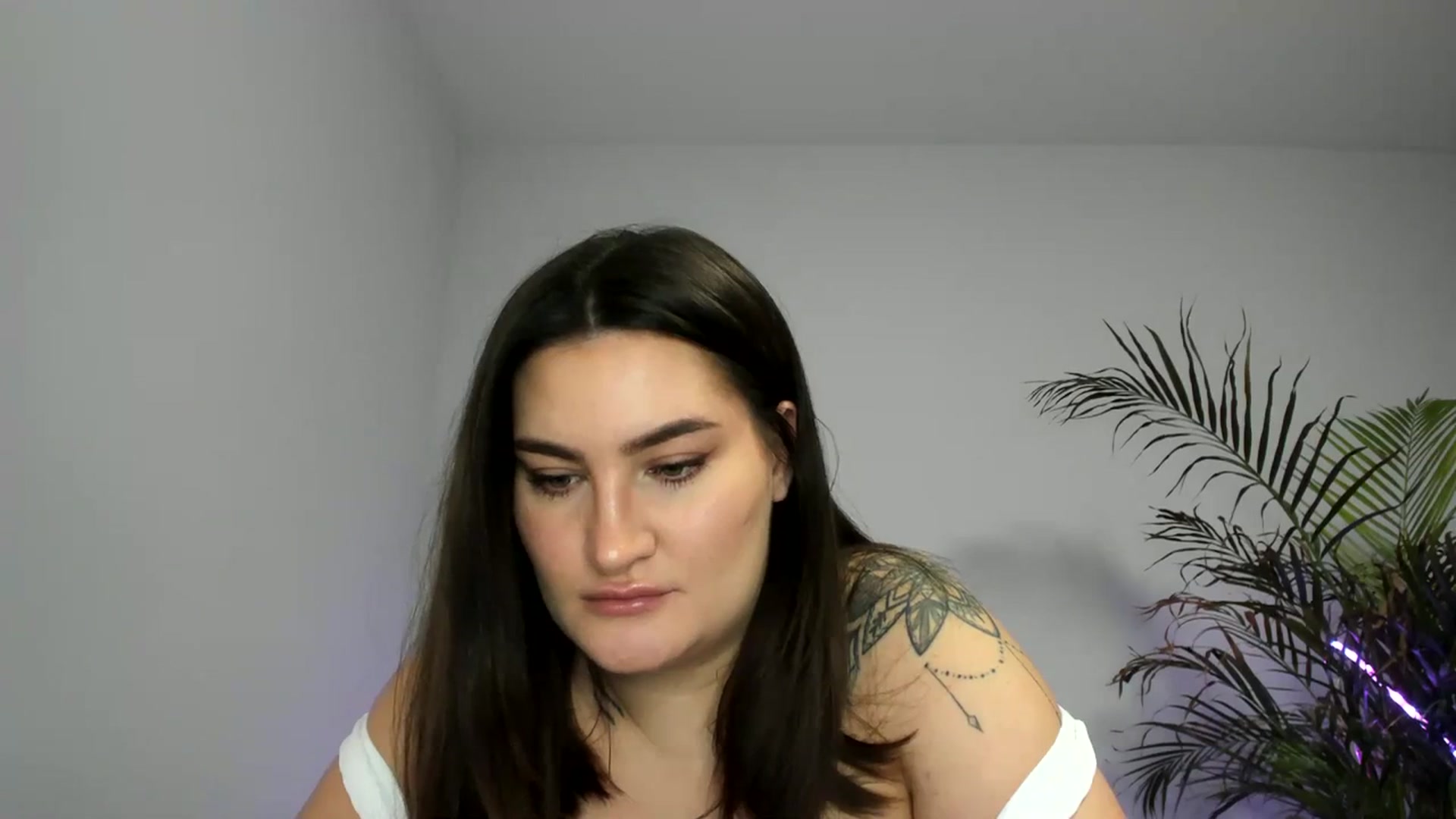 Gallery image thumbnail from SAINT_M's myfreecams stream on, 09/01/2023, 21:22 image 14 of 20
