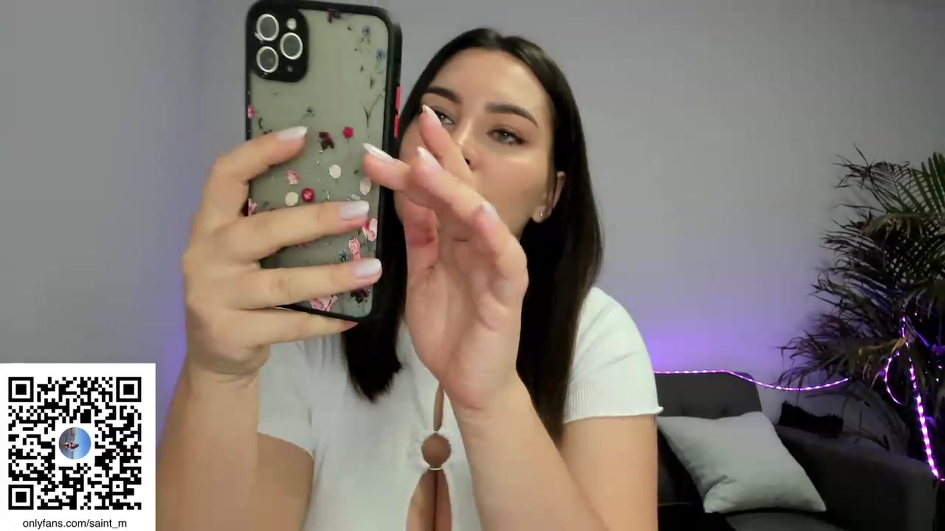 Gallery image thumbnail from SAINT_M's myfreecams stream on, 09/18/2023, 22:30 image 17 of 20