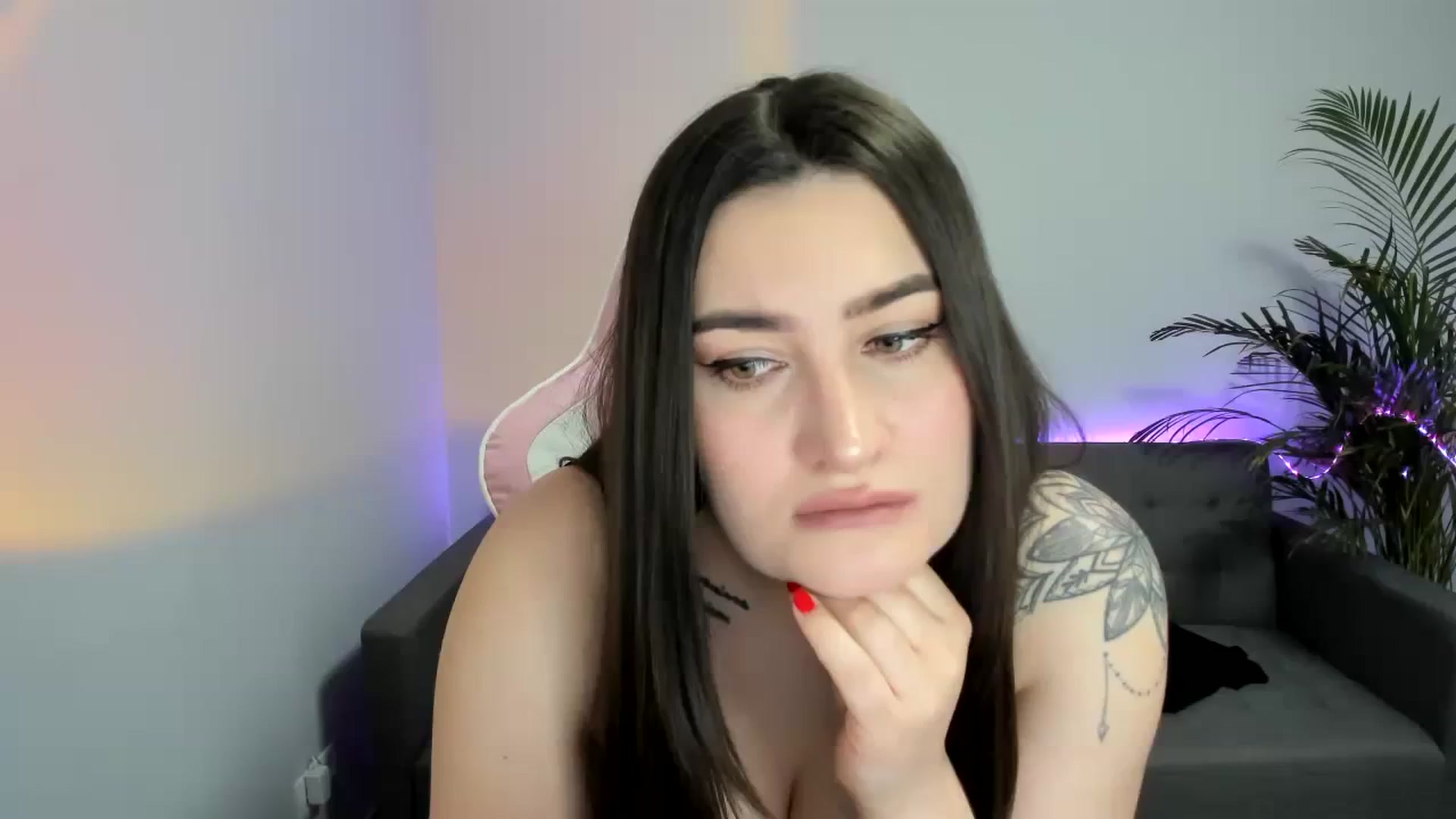 Gallery image thumbnail from SAINT_M's myfreecams stream on, 12/15/2023, 24:16 image 8 of 20