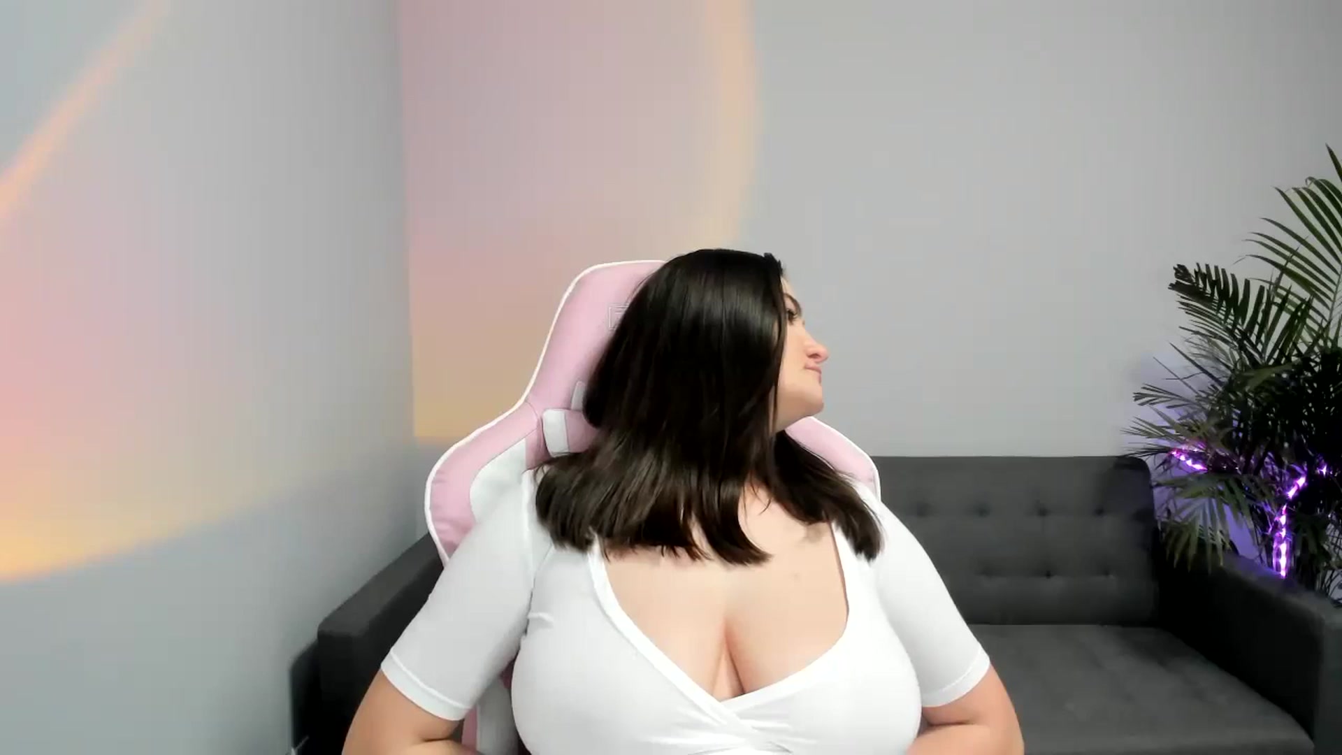 Gallery image thumbnail from SAINT_M's myfreecams stream on, 01/08/2024, 23:12 image 15 of 20