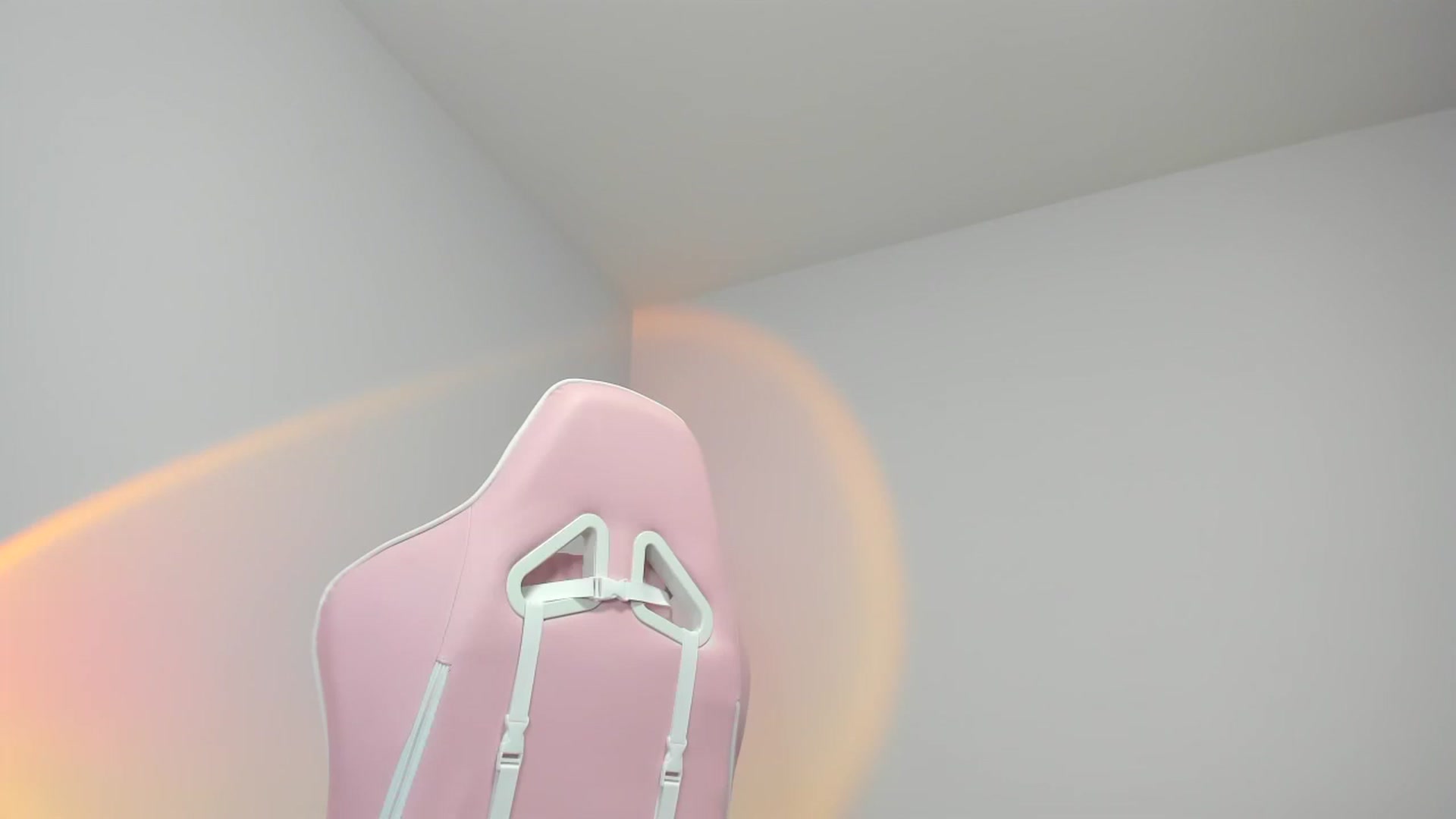 Gallery image thumbnail from SAINT_M's myfreecams stream on, 01/09/2024, 23:27 image 12 of 20