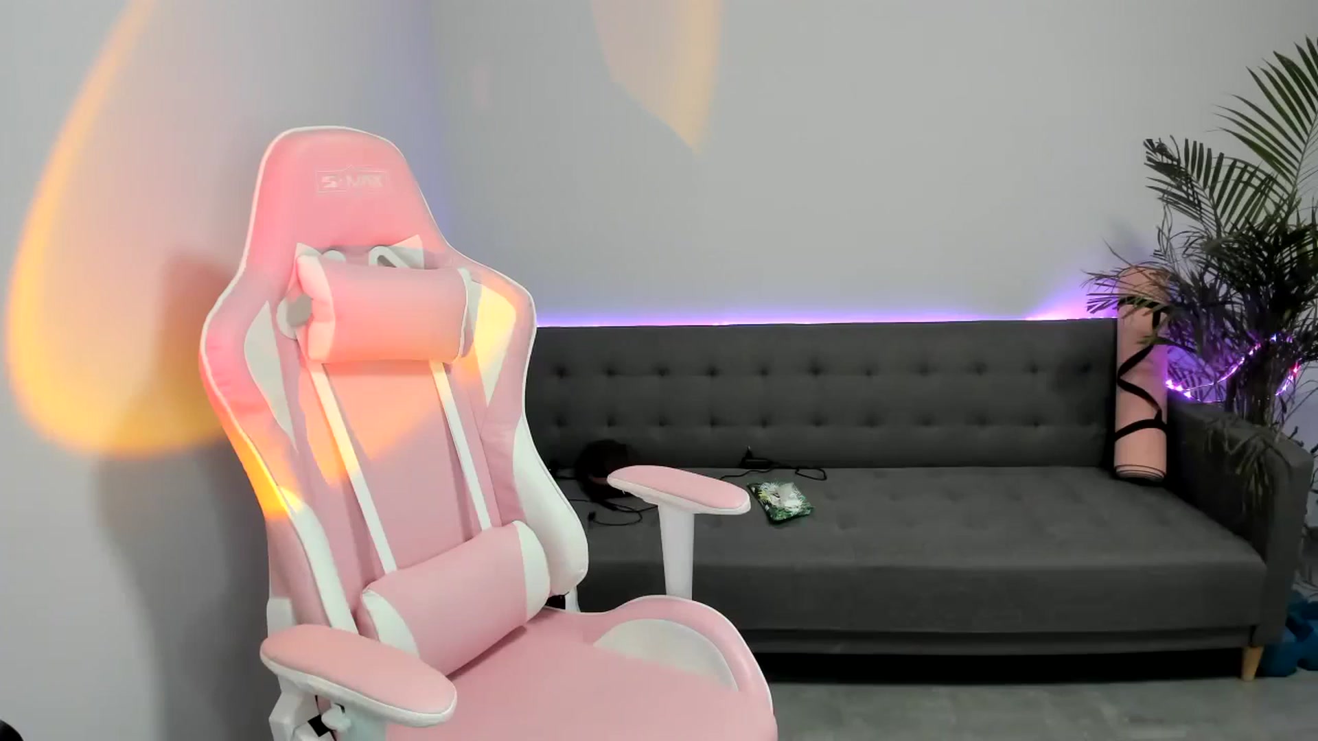 Gallery image thumbnail from SAINT_M's myfreecams stream on, 02/20/2024, 24:01 image 14 of 20