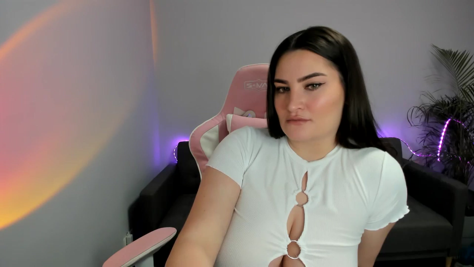 Gallery image thumbnail from SAINT_M's myfreecams stream on, 02/27/2024, 22:20 image 13 of 20