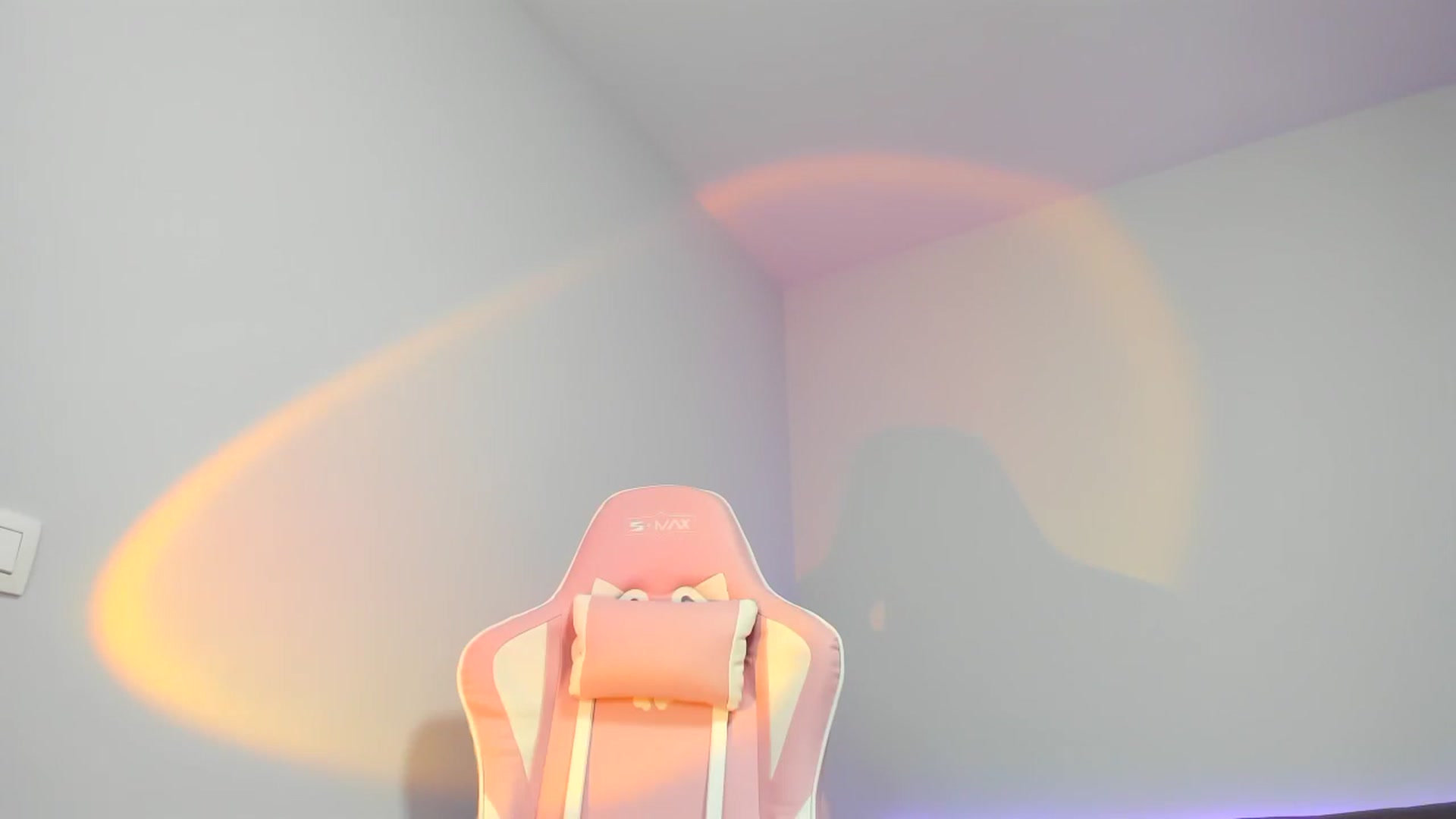 Gallery image thumbnail from SAINT_M's myfreecams stream on, 03/02/2024, 24:12 image 7 of 20